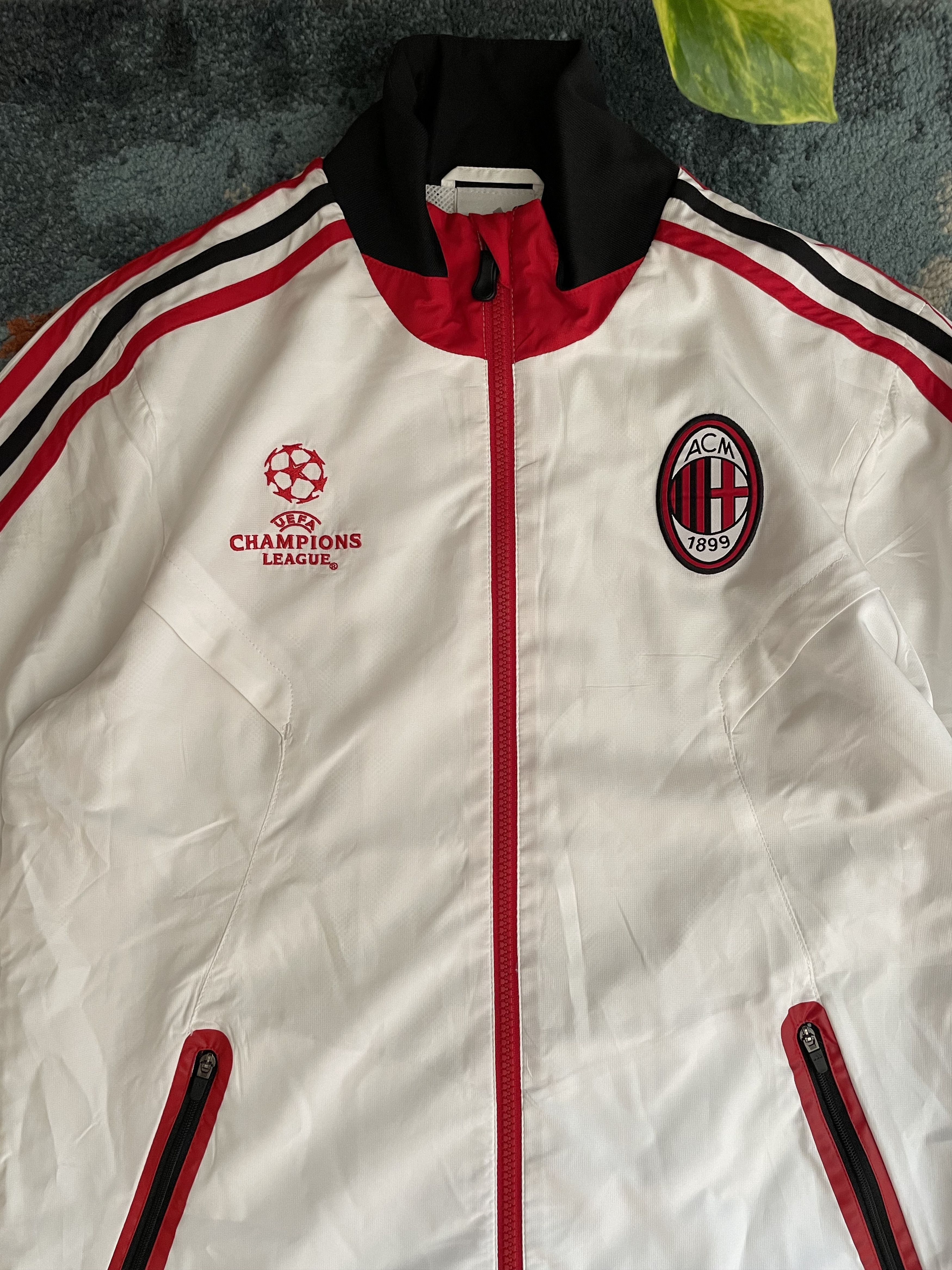 Other Adidas AC Milan UEFA Champions League 2010 Track Suit Size US M / EU 48-50 / 2 - 3 Thumbnail
