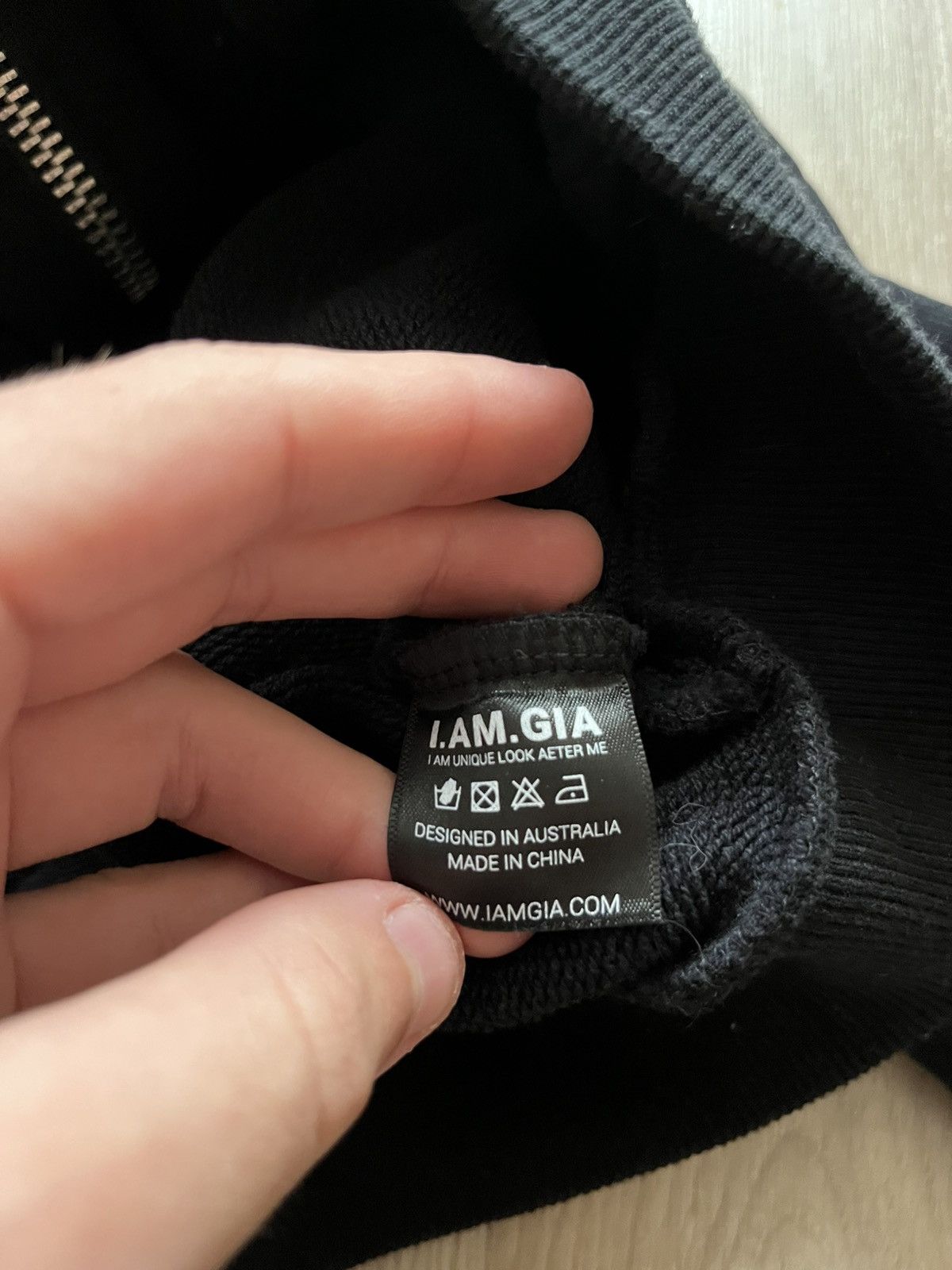 I.AM.GIA × Japanese Brand Heavy Cotton Cropped Boxy Fit Hoodie with Butterfly Size XL / US 12-14 / IT 48-50 - 5 Thumbnail