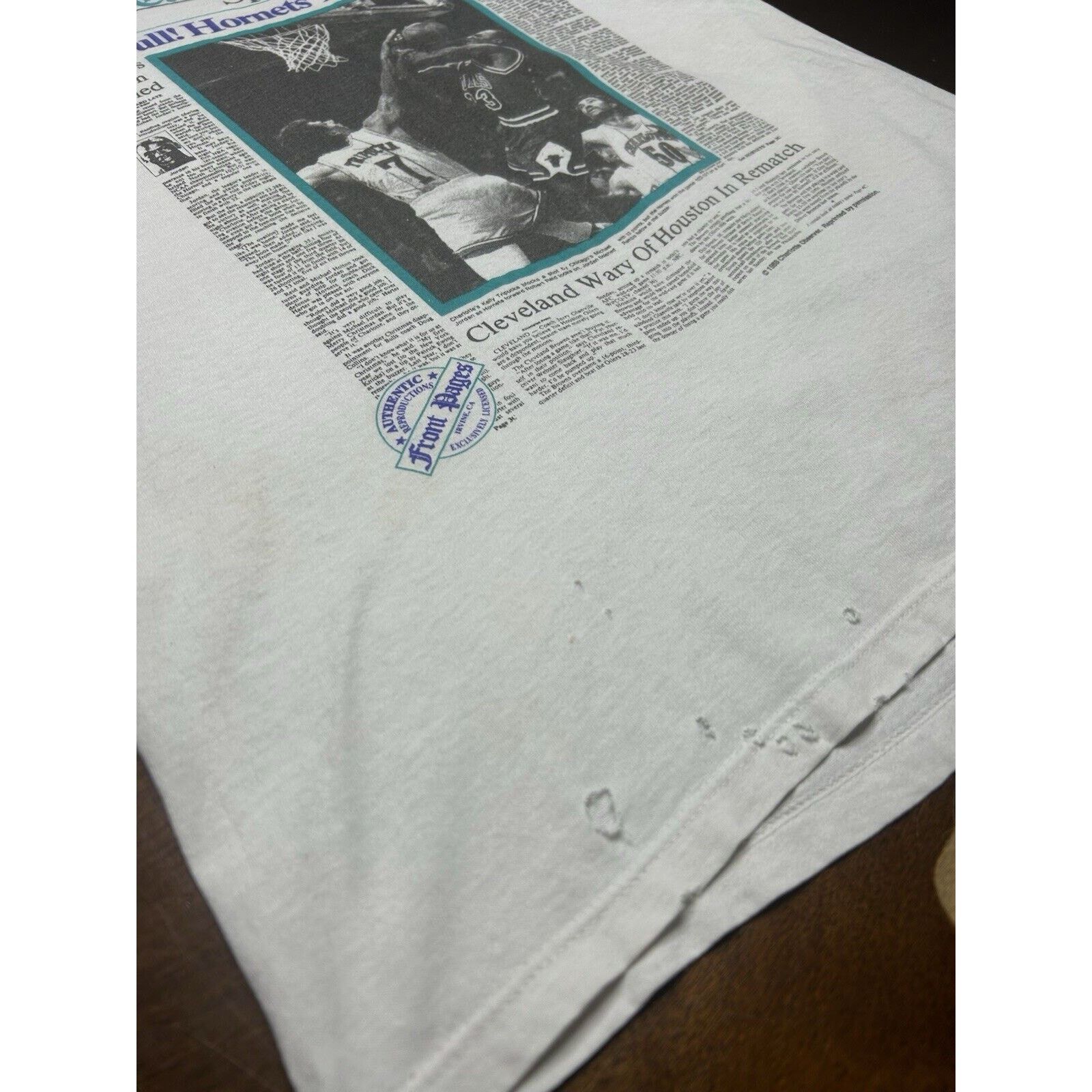 NBA VTG 1988 The Charlotte Observer NBA Hornets Bulls Shirt RARE Size US L / EU 52-54 / 3 - 8 Thumbnail