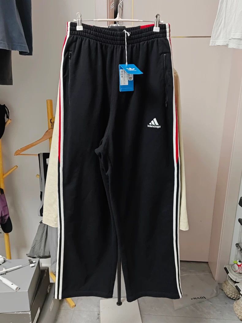 Balenciaga Balenciaga size s 23SS Black and Red School Pants Baggy Pan Size US 28 / EU 44 - 1 Thumbnail