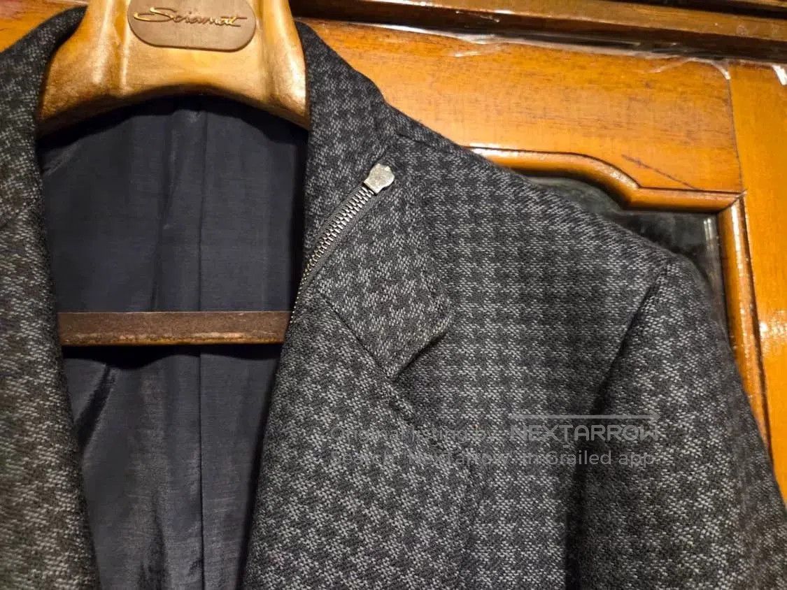 Armani Armani Vintage Houndstooth Coat. Size US M / EU 48-50 / 2 - 2 Thumbnail