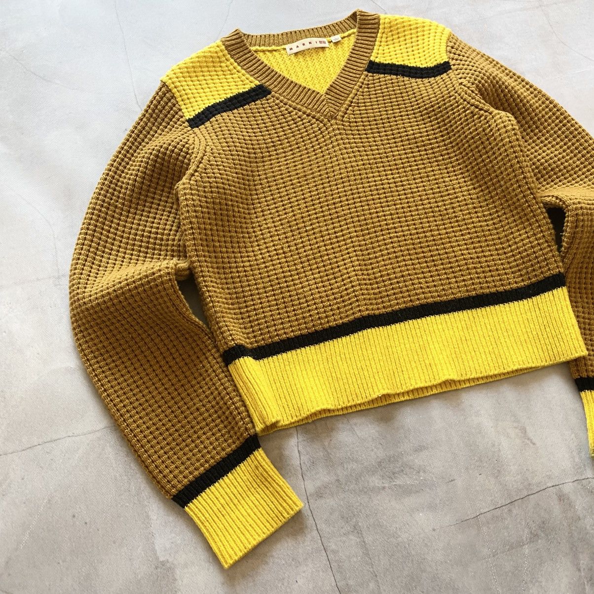 Japanese Brand × Marni × Uniqlo Marni X Uniqlo Knit Cropped Sweater Yellow/Brown Y2K Size L / US 10 / IT 46 - 2 Thumbnail