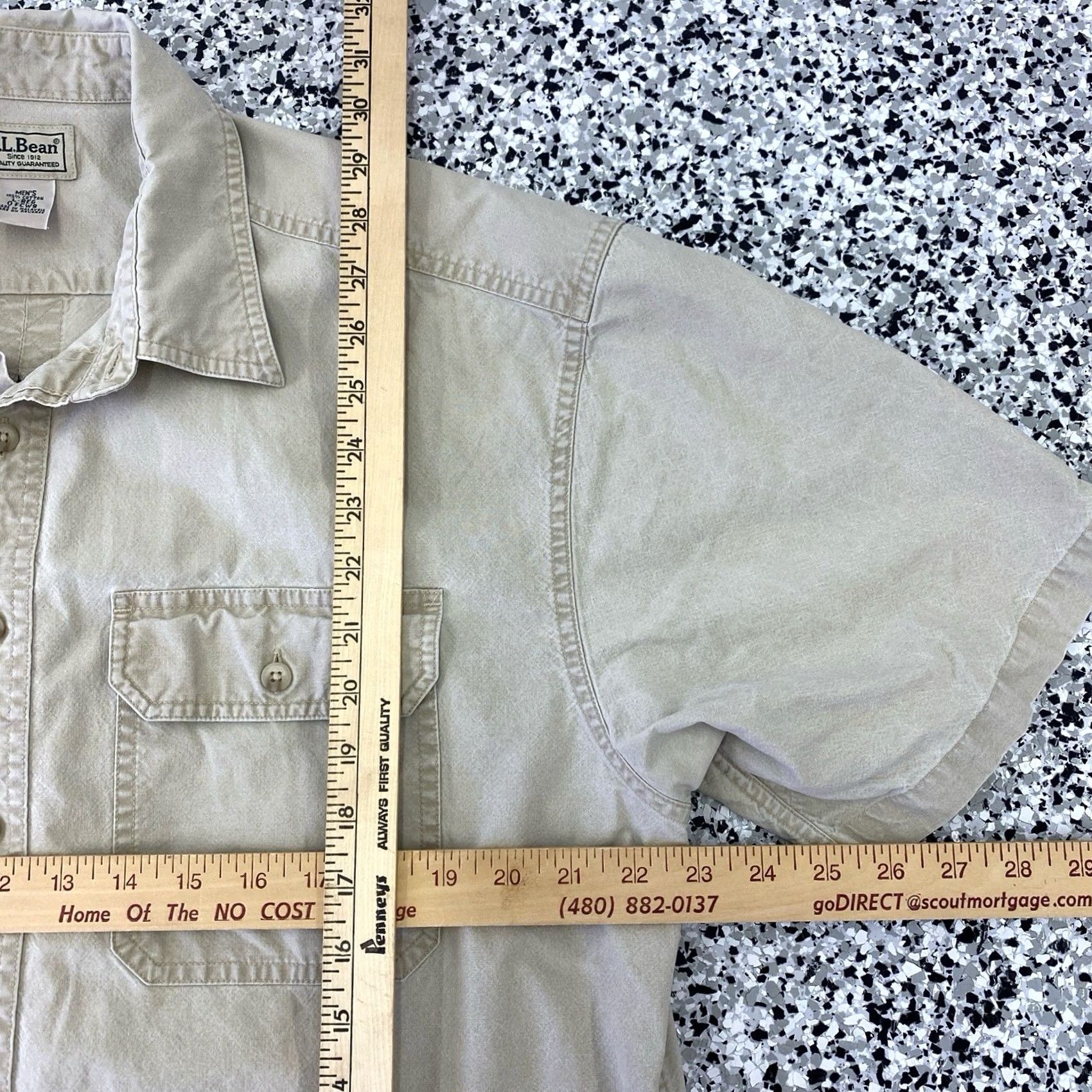 Vintage VINTAGE L.L. Bean Shirt Mens Large Tan Cotton Button-Up Outdoors Pockets Vintage Size US L / EU 52-54 / 3 - 4 Thumbnail