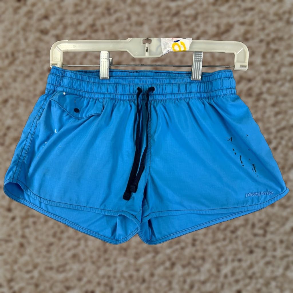 Patagonia Patagonia Shorts Women 2 Black Solid 100% Polyester Pockets Size 26" / US 2 / IT 38 - 1 Thumbnail