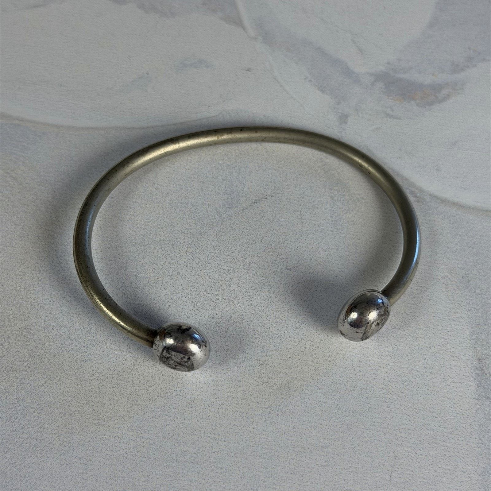 Other 1980s Q-Ray 6.5" Open Bangle Stainless Steel Health Bracelet Size ONE SIZE - 2 Thumbnail