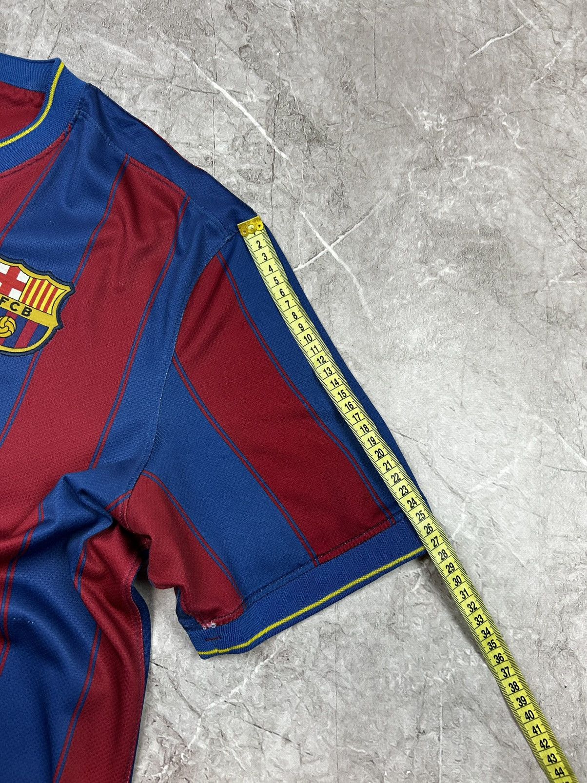 Nike FC BARCELONA 2010/2011 HOME FOOTBALL SOCCER JERSEY NIKE XLL Size US XXL / EU 58 / 5 - 25 Thumbnail
