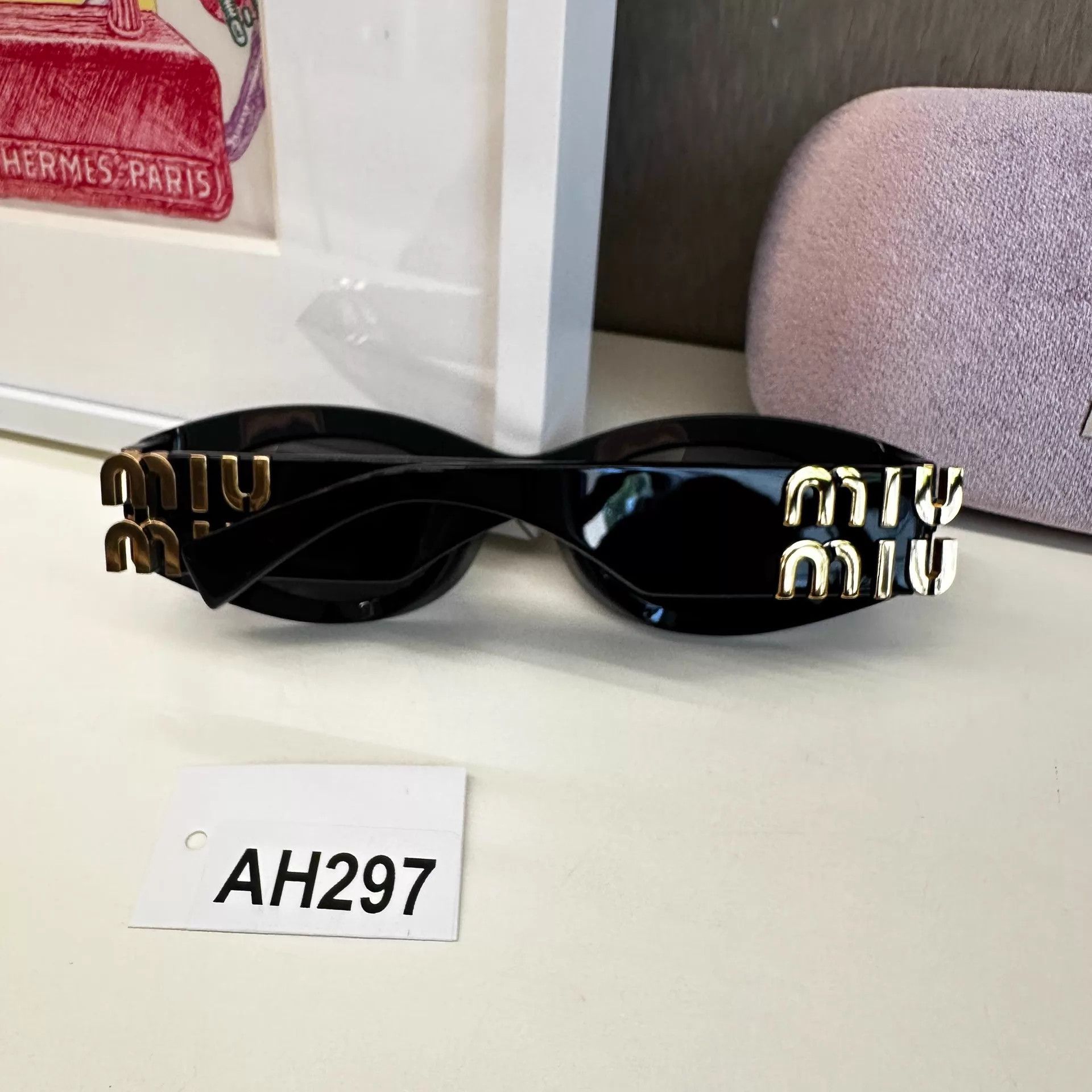 Miu Miu MIU MIU Gold Sunglasses w/Case Like New AH297 Size ONE SIZE - 5 Thumbnail