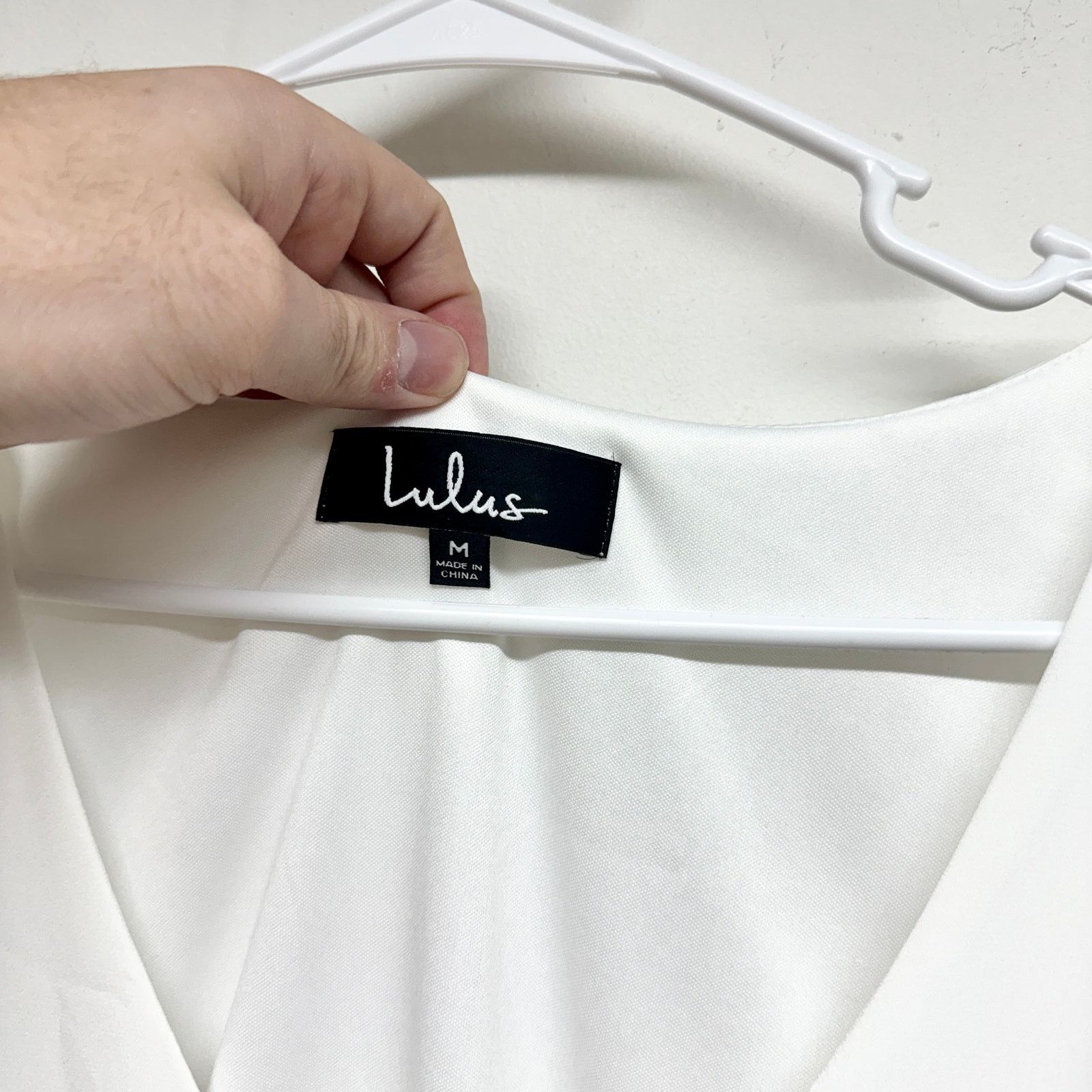Other Lulus White Off Shoulder Shifting Dears Ivory Sleeve Dress M Size M / US 6-8 / IT 42-44 - 3 Thumbnail