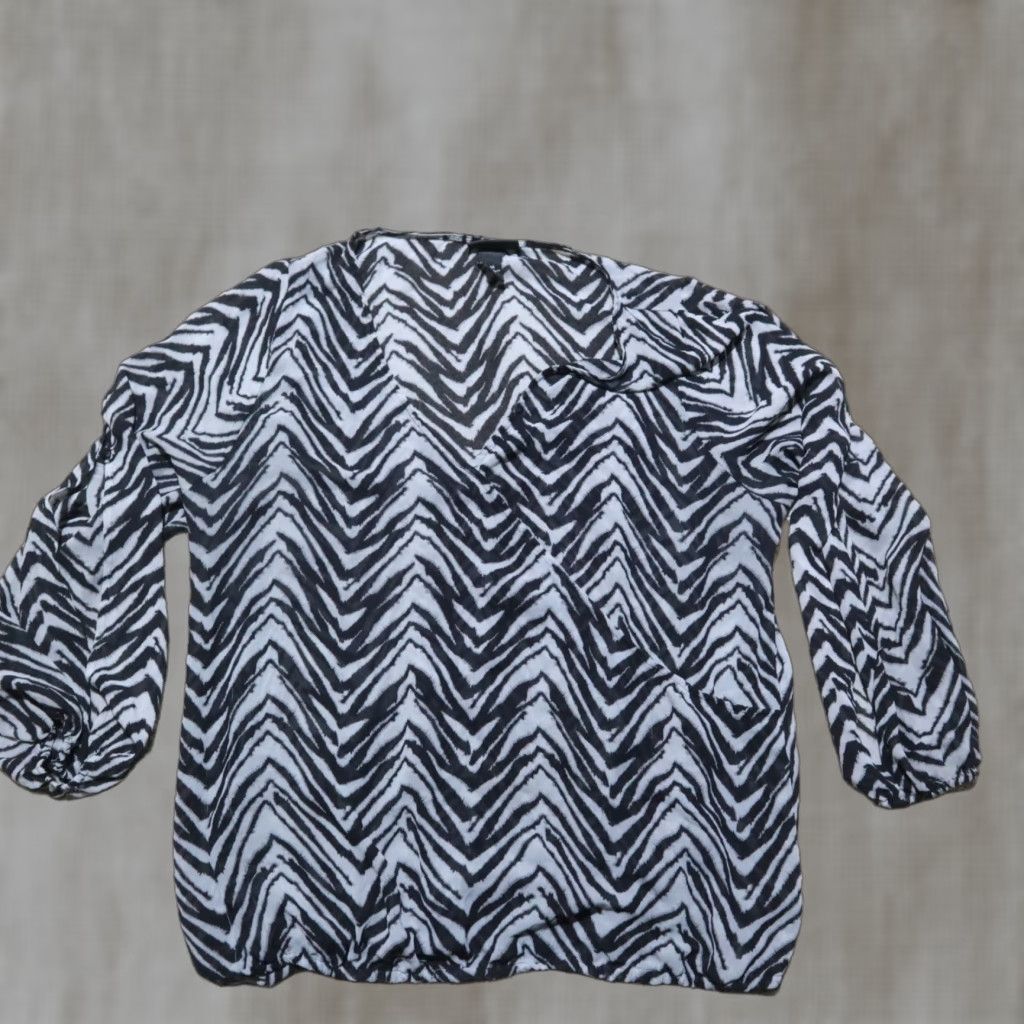 Vintage Lane Bryant Shirt Women Adult Size 16 Black Zebra Front Wrap Polyester Blouse Long Sleeve Size XXL / US 16-18 / IT 52-54 - 1 Thumbnail