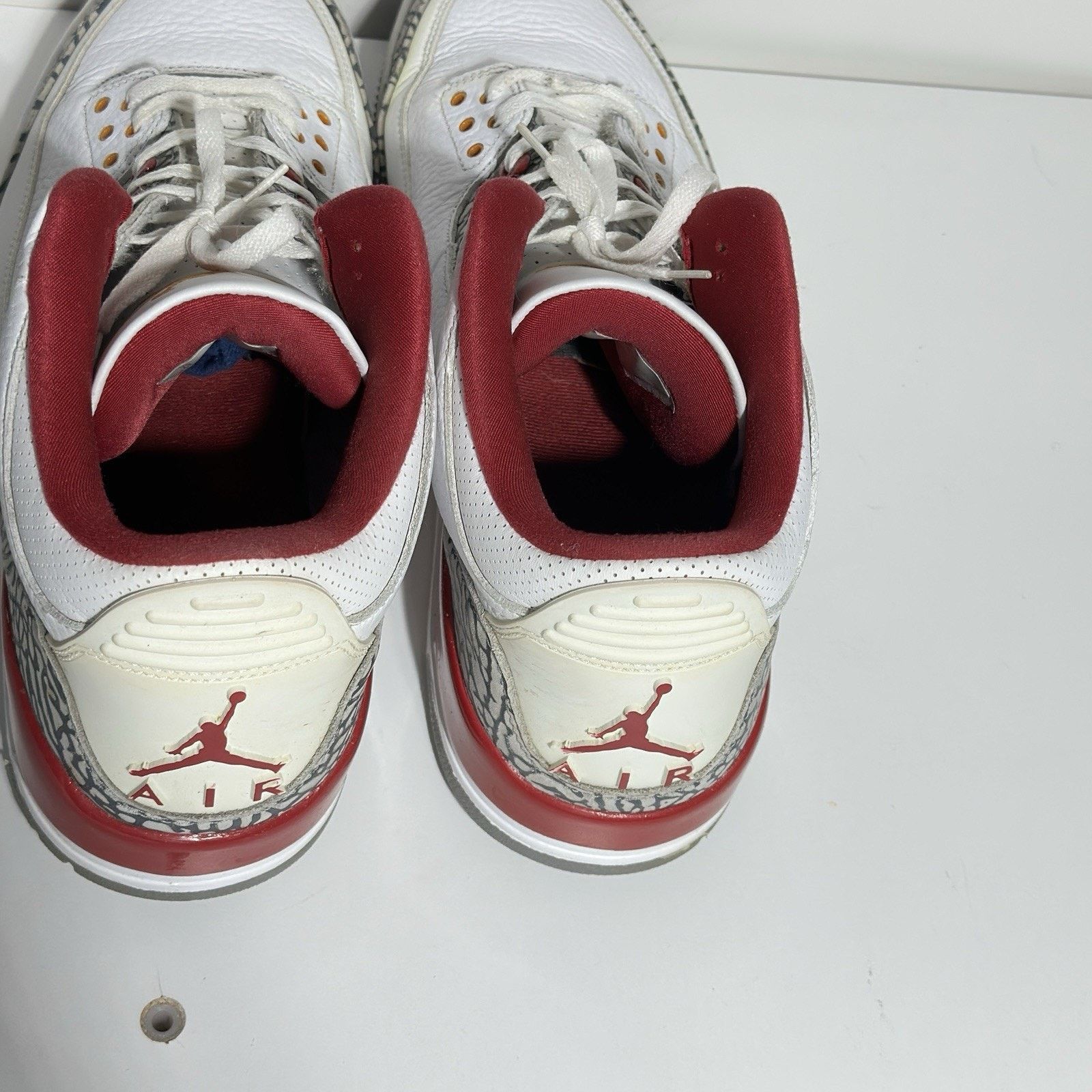 Nike Nike Air Jordan 3 Retro Sneaker Red/White, Men's Size 13 Size US 13 / EU 46 - 8 Thumbnail