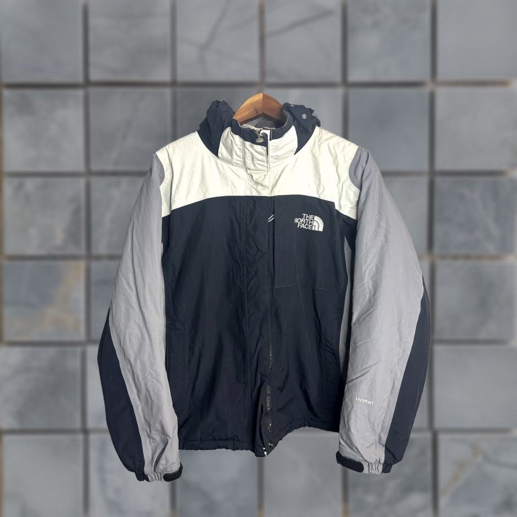 The North Face The North Face Hyvent Jacket Women’s M 3-in-1 Jacket Winter Hooded Full Zip Softshell Multicolor Logo Embroidered 8/10 Size S Regular Womens Size S / US 4 / IT 40 - 1 Thumbnail
