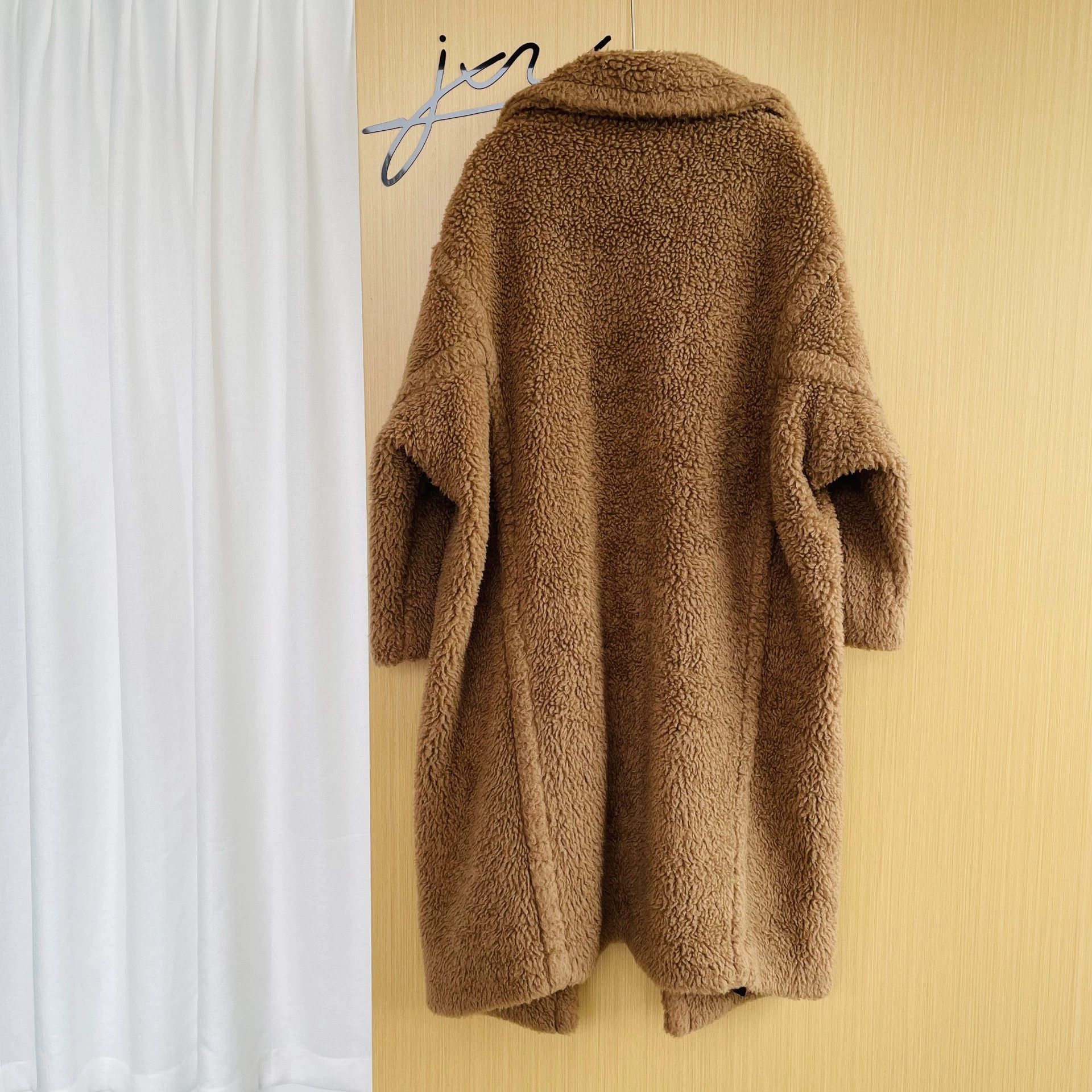 Max Mara MaxMara Teddy Runway Oversized Camel Women's M Coat Size M / US 6-8 / IT 42-44 - 2 Thumbnail