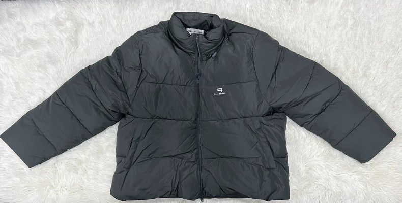 Balenciaga Balenciaga size 36 High-performance Micro Twill Satin Down Size S / US 4 / IT 40 - 1 Thumbnail
