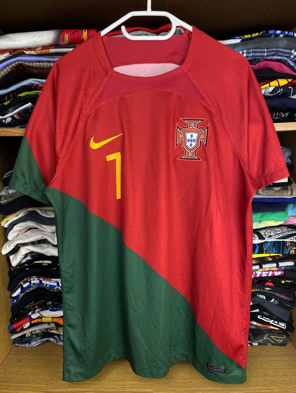Nike 2022 2023 | Ronaldo 7# Portugal Nike Vintage Jersey Size US L / EU 52-54 / 3 - 1 Thumbnail