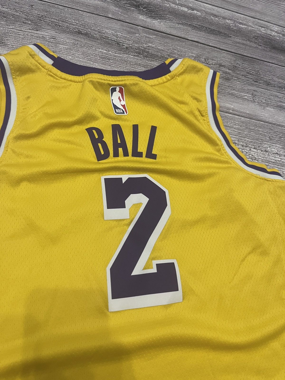 NBA × Nike × Vintage Vintage Lonzo Ball Los Angeles Lakers Jersey - Size S Size US S / EU 44-46 / 1 - 6 Thumbnail