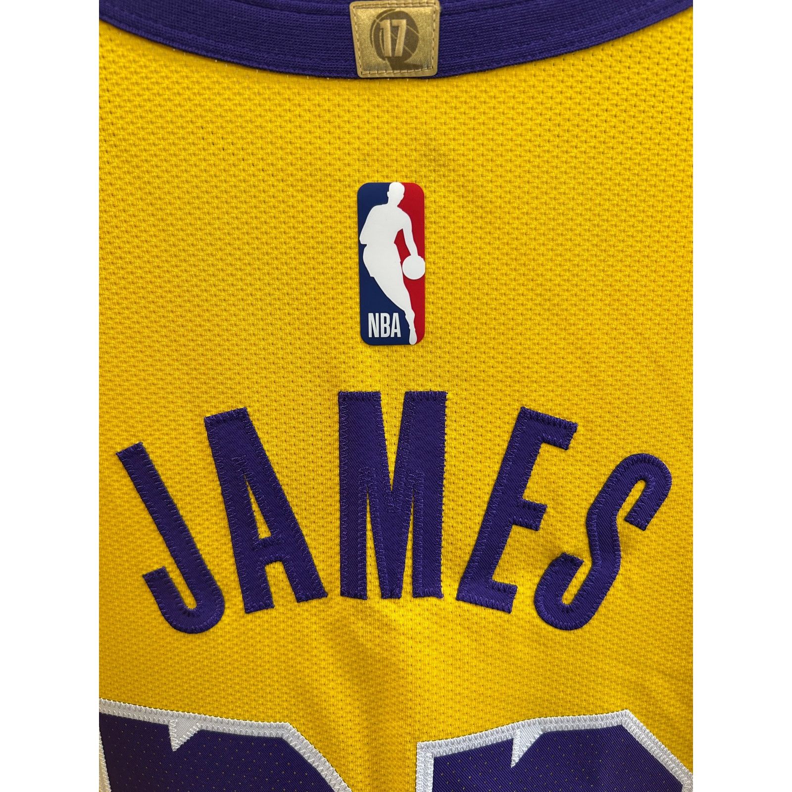 Nike Los Angeles Lakers LeBron James #23 Icon Edition jersey XL Size US XL / EU 56 / 4 - 2 Thumbnail