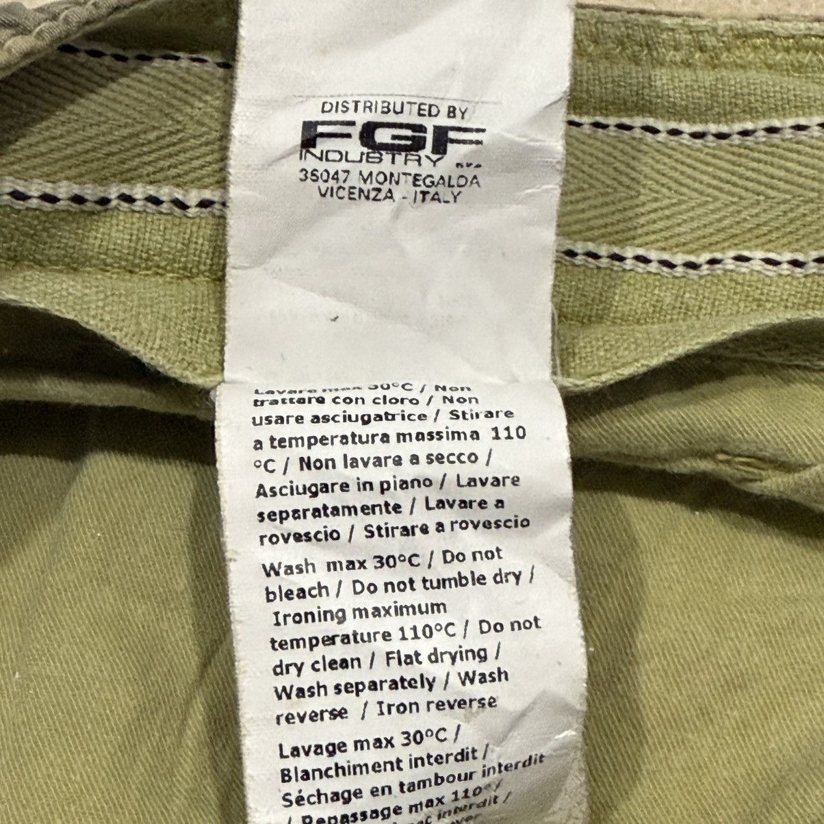 C.P. Company Cp Company Hawaii Cargo Shorts Size US 33 - 7 Thumbnail