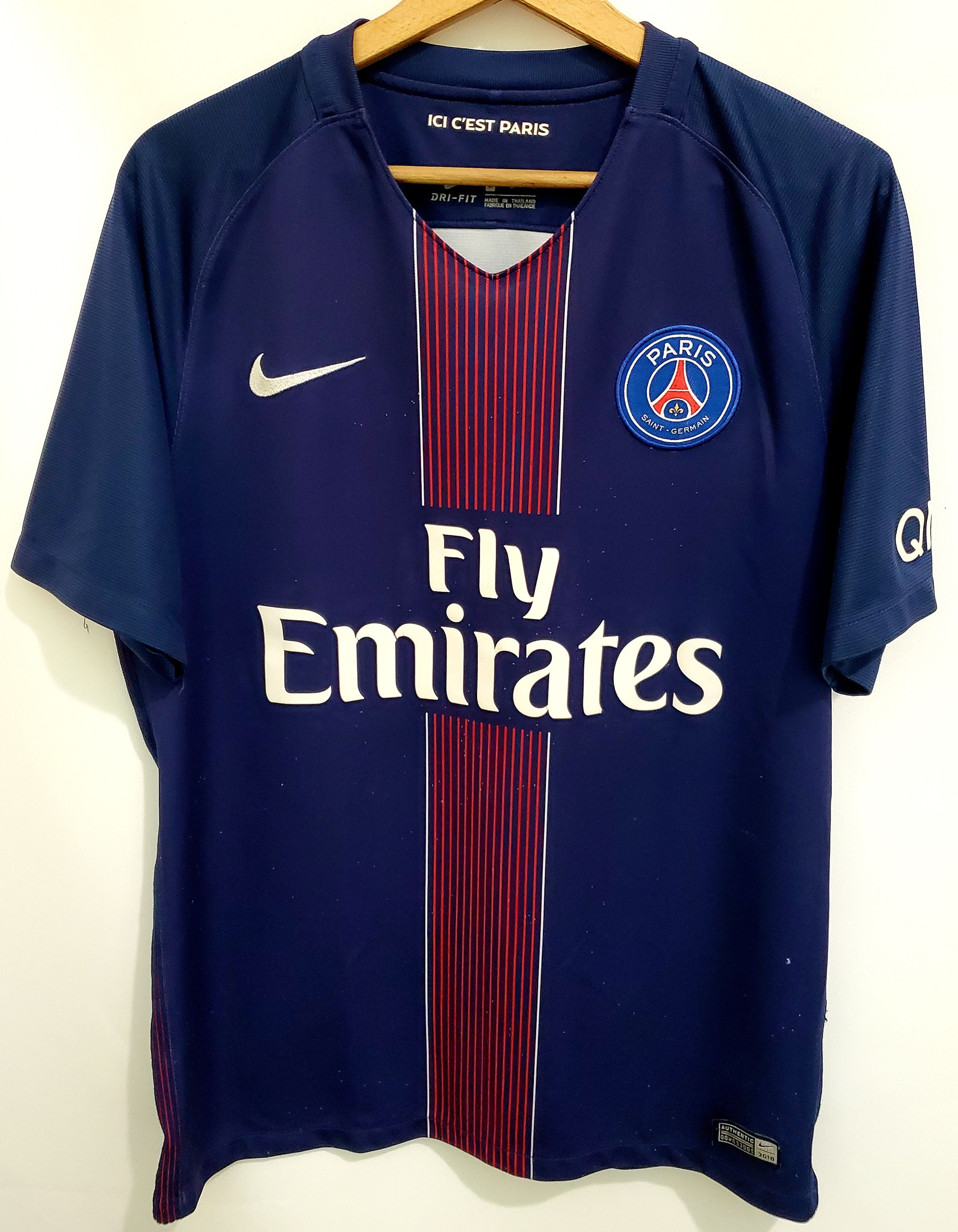 Nike Paris Saint Germain Jersey 2016 2017 Home M Shirt Football Size US M / EU 48-50 / 2 - 1 Thumbnail