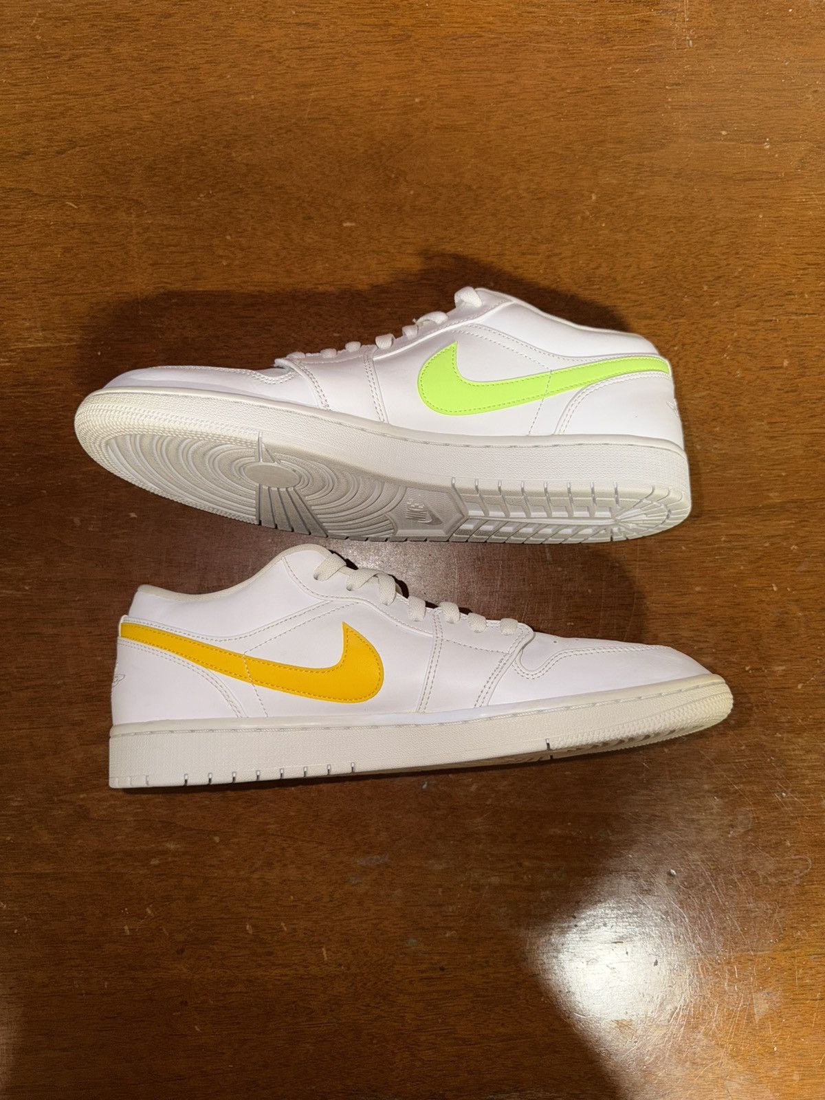 Nike Air Jordan 1 Low White Multi-Color size 13 Size US 13 / EU 46 - 2 Thumbnail