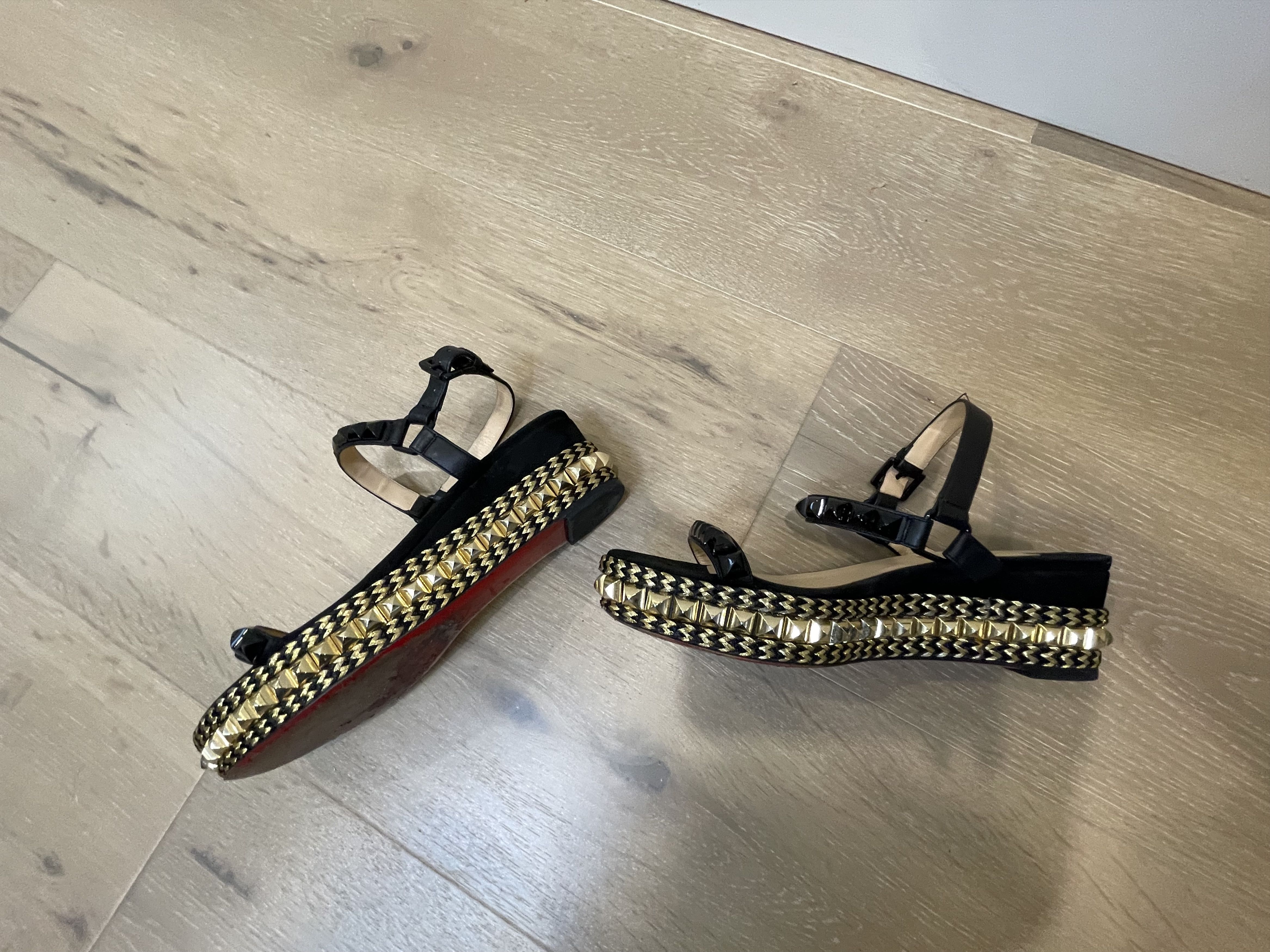 Christian Louboutin Christian Louboutin Black Platform Espadrilles w.Gold Studs Size US 8 / IT 38 - 2 Thumbnail