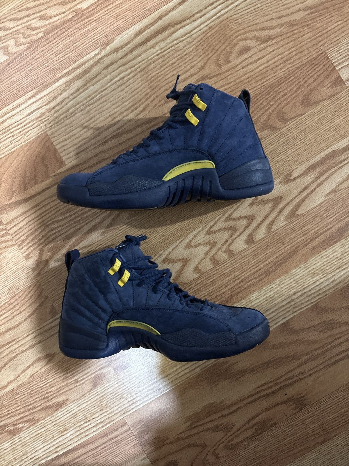 Jordan Brand Jordan 12 Retro Michigan Size US 9.5 / EU 42-43 - 2 Thumbnail