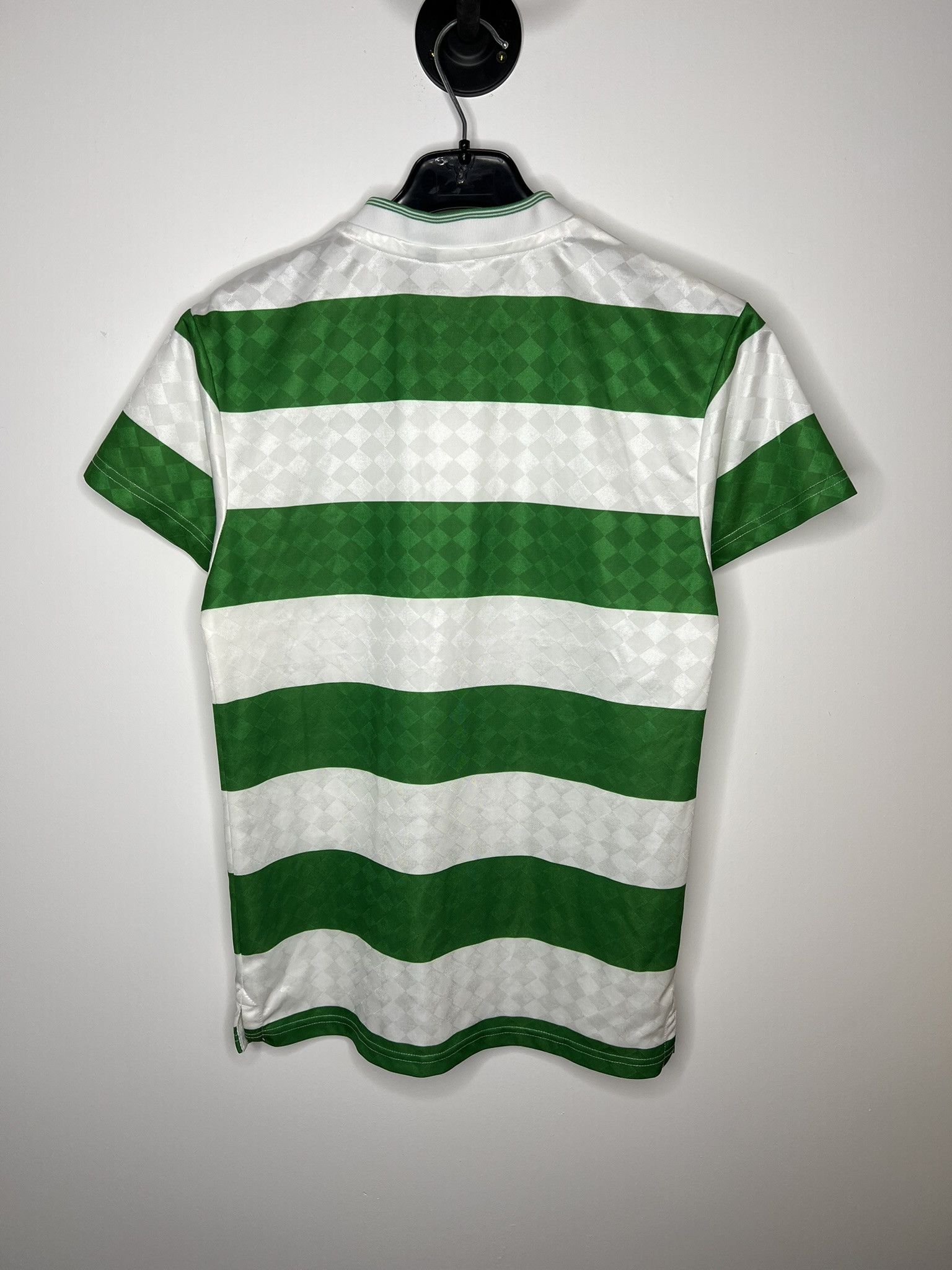 Vintage CELTIC 1988 HOME RETRO REPLICA FOOTBALL SHIRT SOCCER JERSEY Size US S / EU 44-46 / 1 - 2 Thumbnail