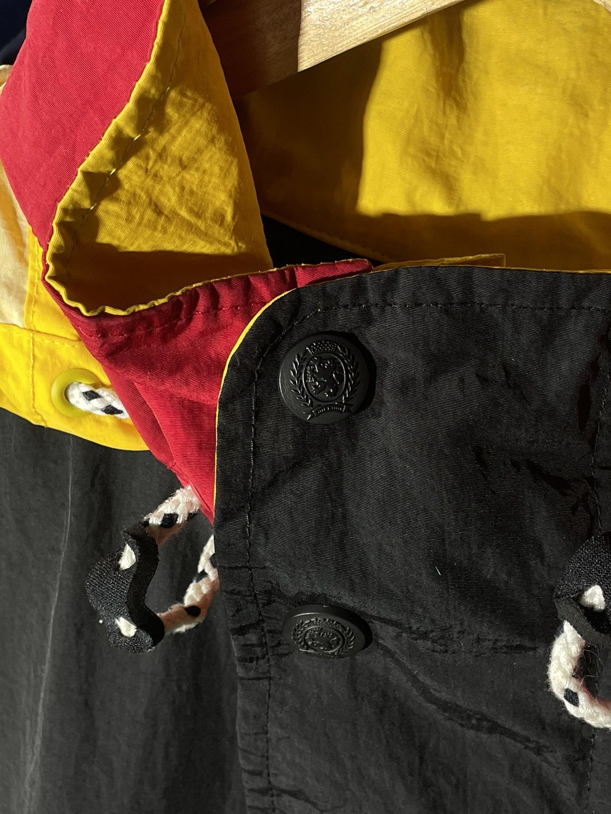 Tommy Hilfiger × Vintage Jacket Tommy Hilfiger Spell Out 90’s Vintage Size US L / EU 52-54 / 3 - 9 Thumbnail