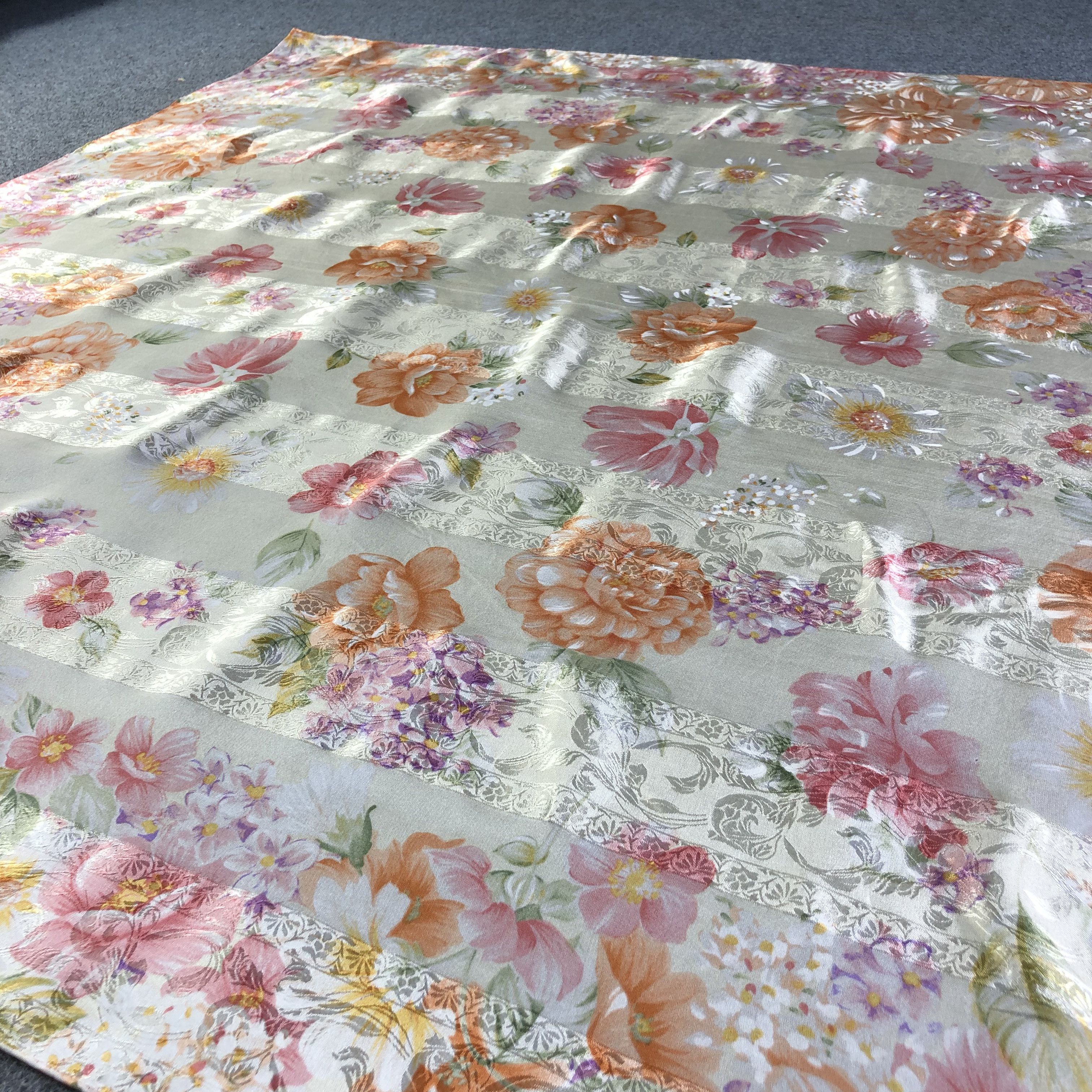 Hardy Amies Hardy Amies Floral Silk Scarf M964 Size ONE SIZE - 2 Thumbnail