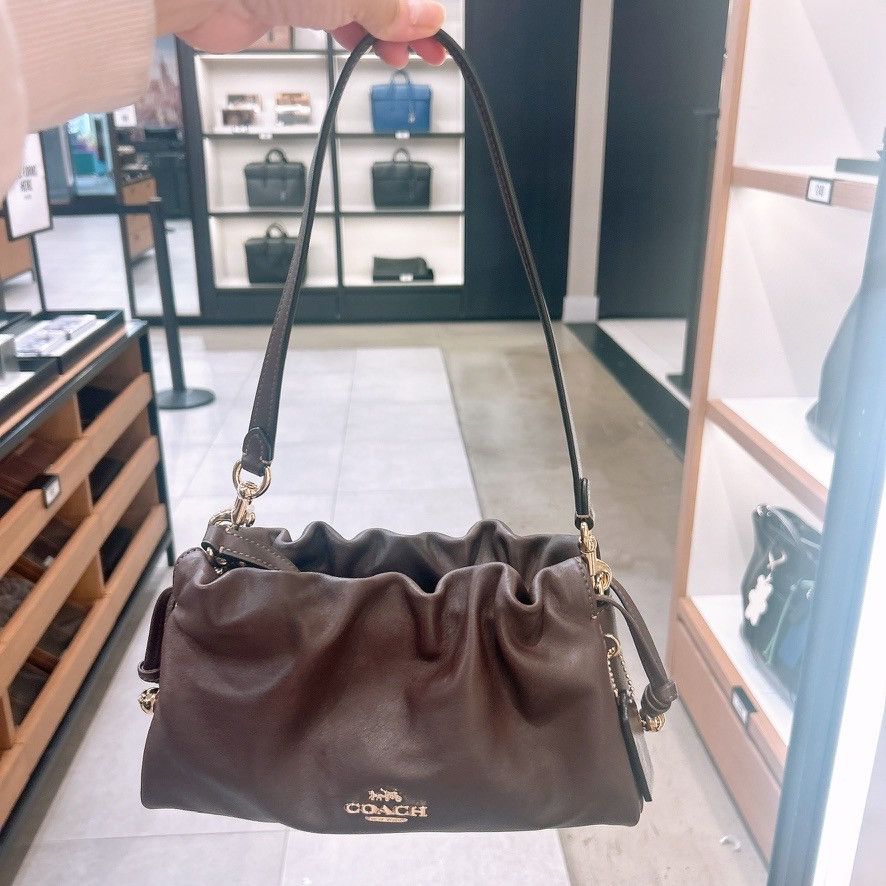 Coach NWT Coach Faye Shoulder Bag CV529 Gold/Maple Size ONE SIZE - 4 Thumbnail