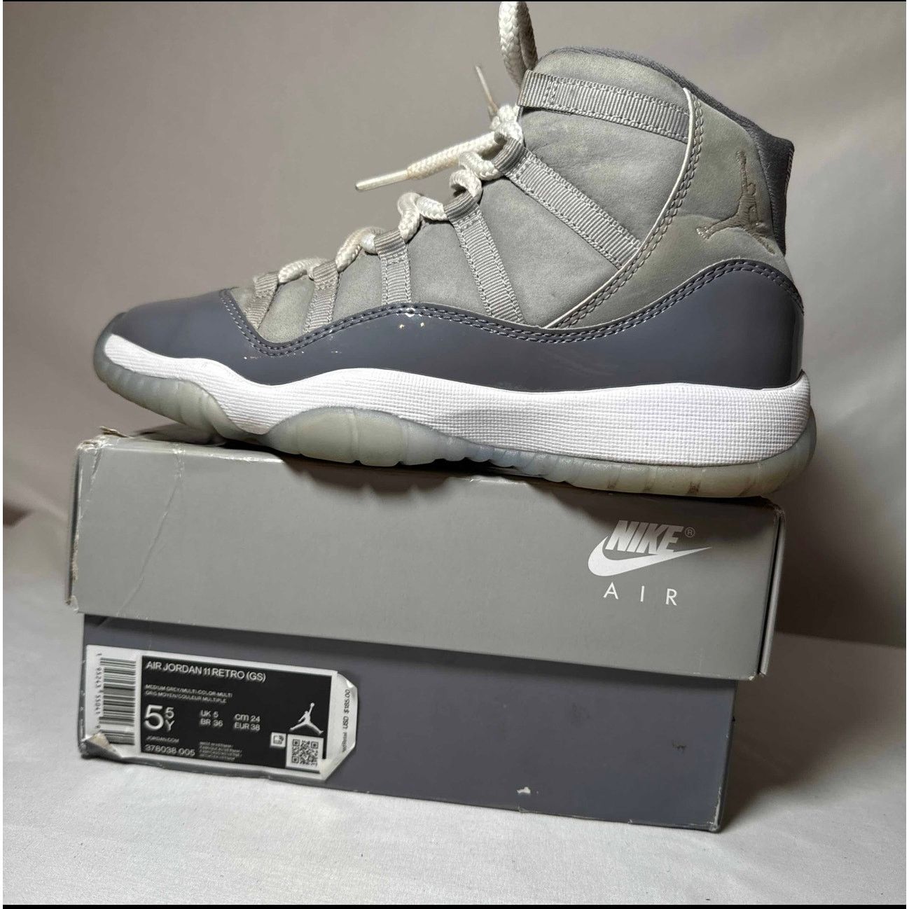 Jordan Brand × Nike Size 5.5 - Air Jordan 11 Retro GS Cool Grey 2021 Men's Shoes Size US 5.5 / EU 38 - 8 Thumbnail