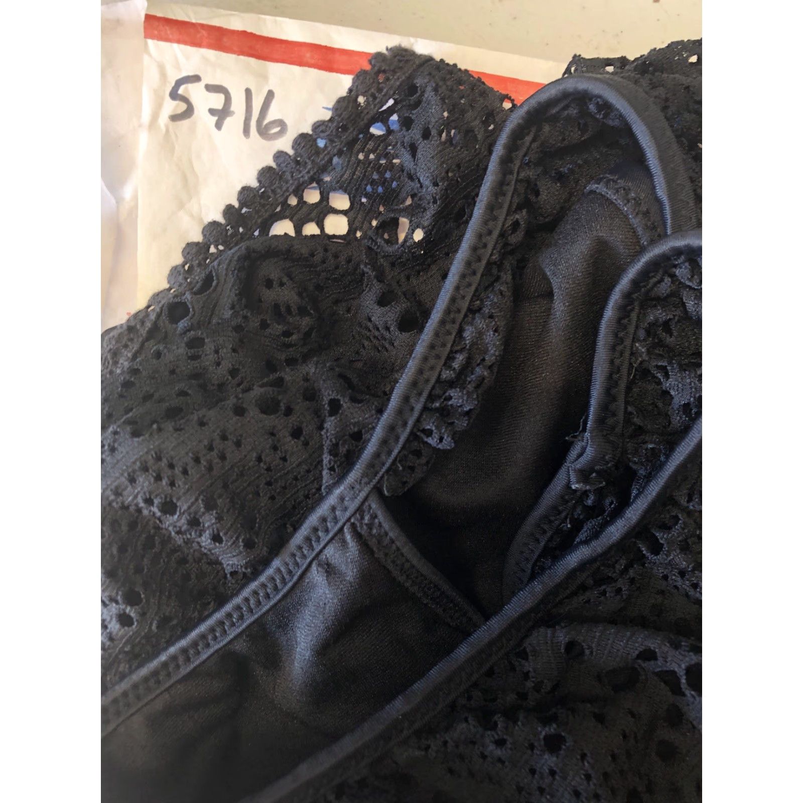 Vintage Shade One Piece Swimwear Women Medium Black Designer Polyester Spandex Shade Swimwear M Black Women Medium One Piece Designer Swimsuit Size ONE SIZE - 5 Thumbnail