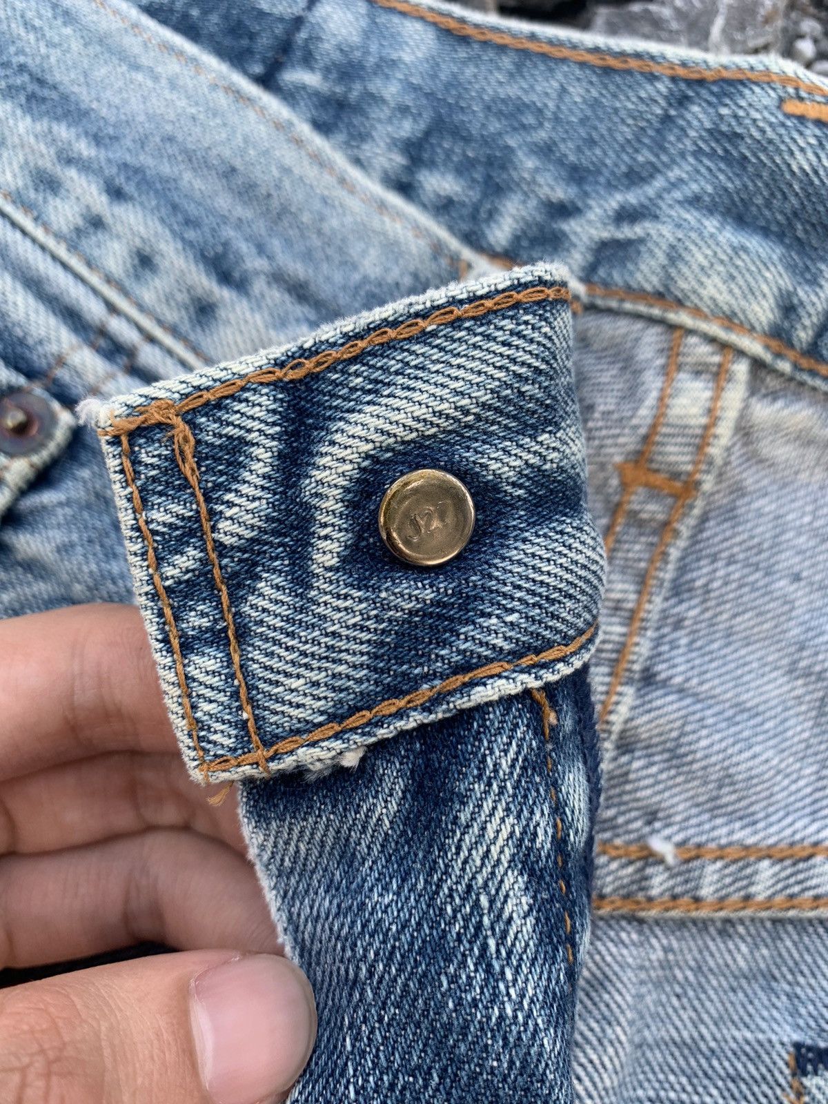 Levi's VINTAGE LEVI’S 502 BIG E SELVEDGE FADED DISTRESSED DENIM Size US 31 - 15 Thumbnail