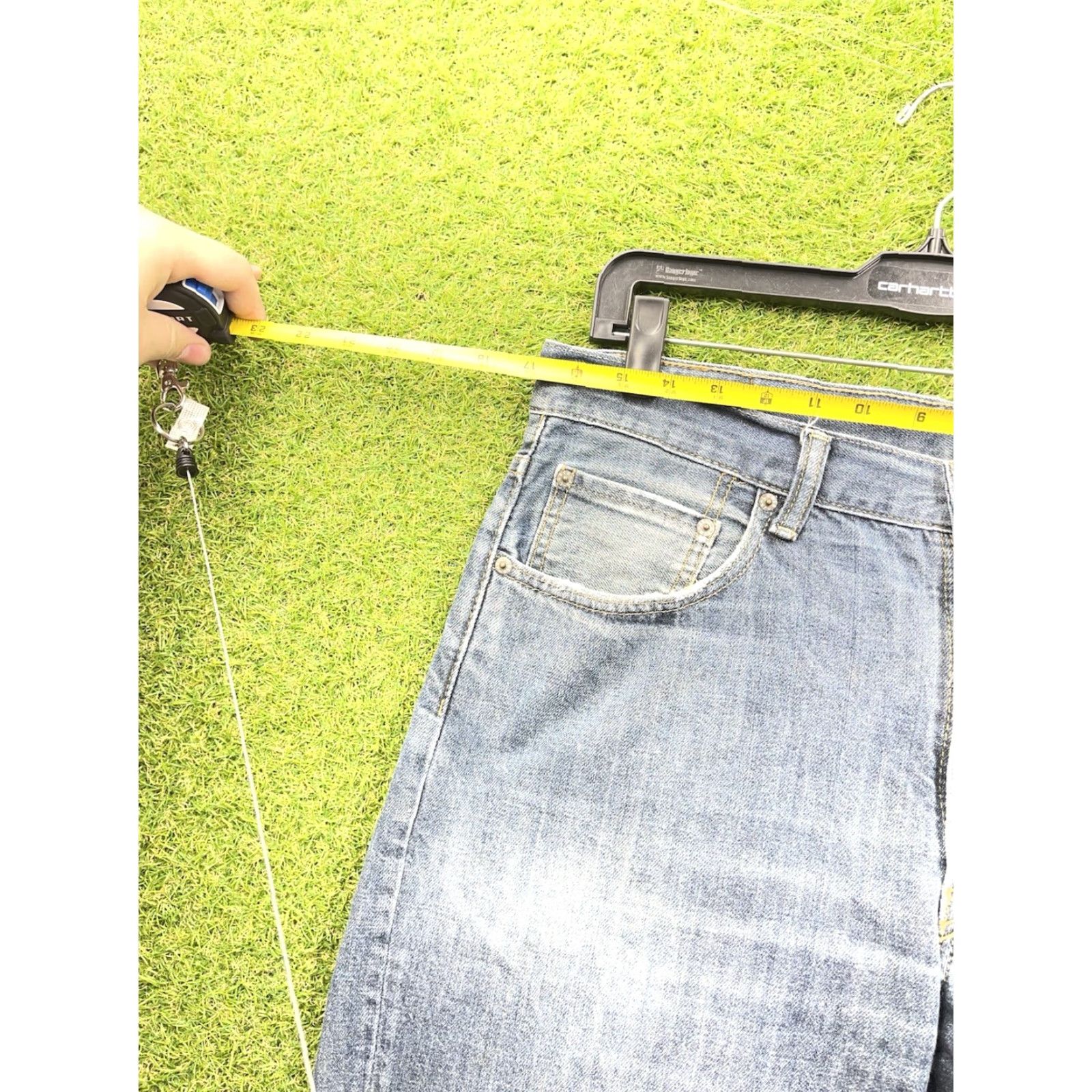 Levi's VINTAGE Levi's Jeans 550 Relaxed Taper Dark Wash Whisker Fade Denim 36x31 Mens 90s Workwear Casual Size US 36 / EU 52 - 2 Thumbnail
