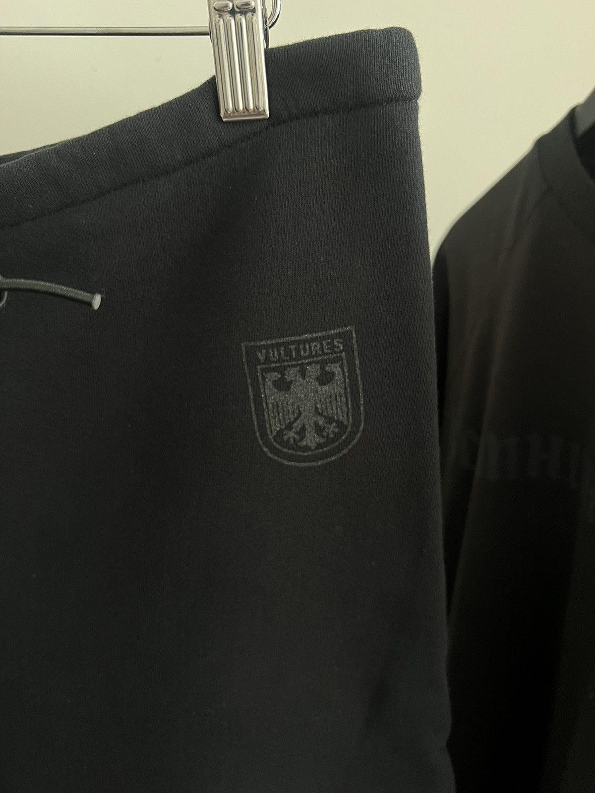 Yeezy Vultures baggy sweatpants Size US 32 / EU 48 - 2 Thumbnail