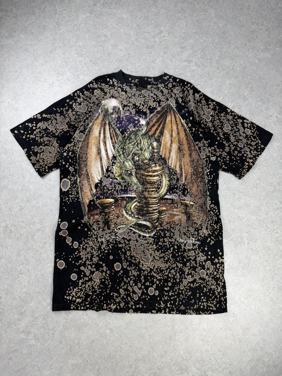 Vintage Vintage Planet Earth Dragon All Over Print T Shirt XL Size US XL / EU 56 / 4 - 1 Thumbnail