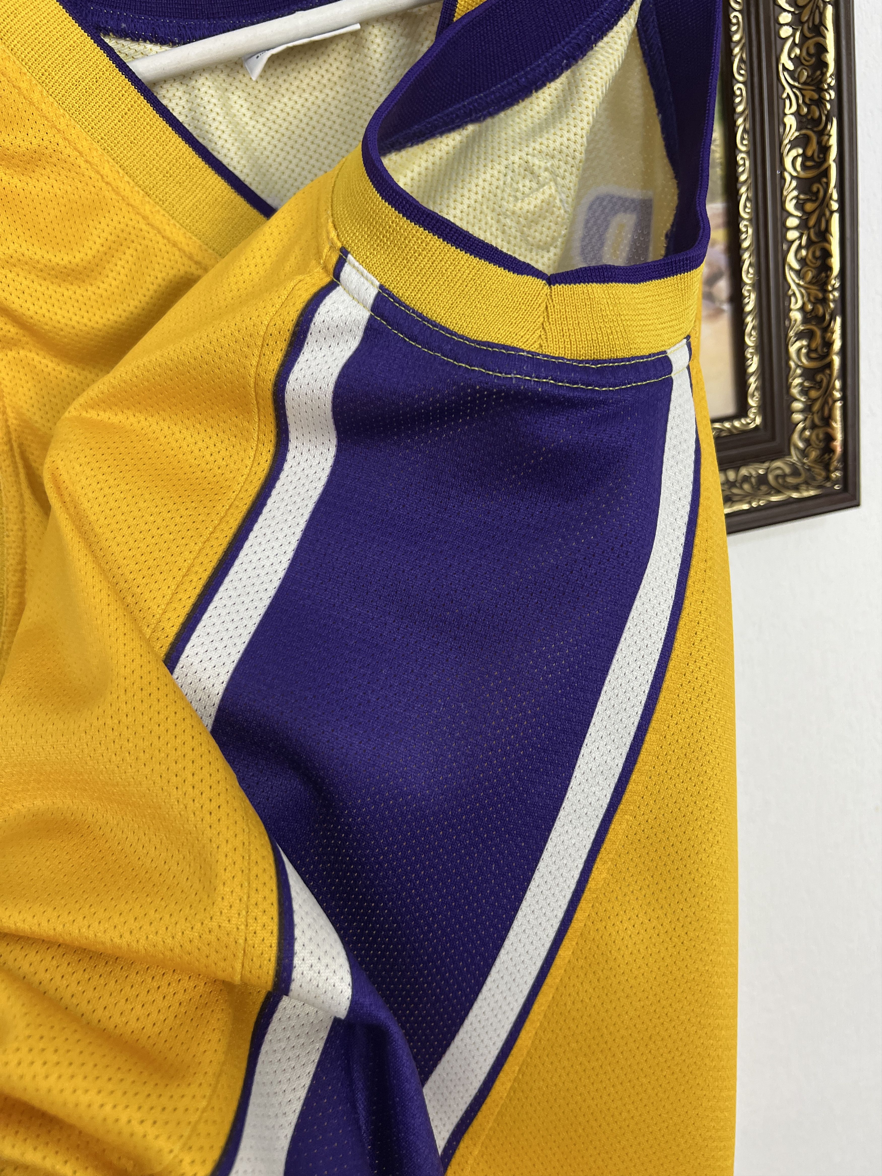 Champion Vintage 90's Champion Los Angeles Lakers #24 Bryant Jersey Size US L / EU 52-54 / 3 - 5 Thumbnail