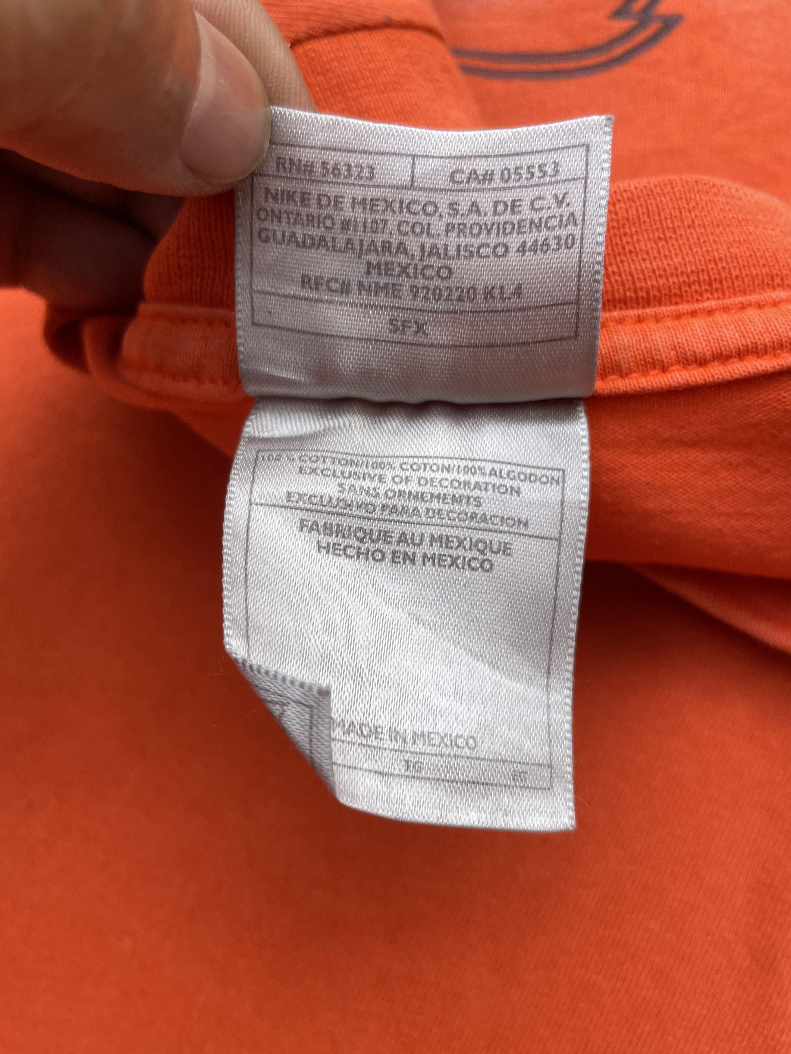 Nike Vintage Nike Swoosh Tshirt Double Sided Size US XXL / EU 58 / 5 - 9 Thumbnail