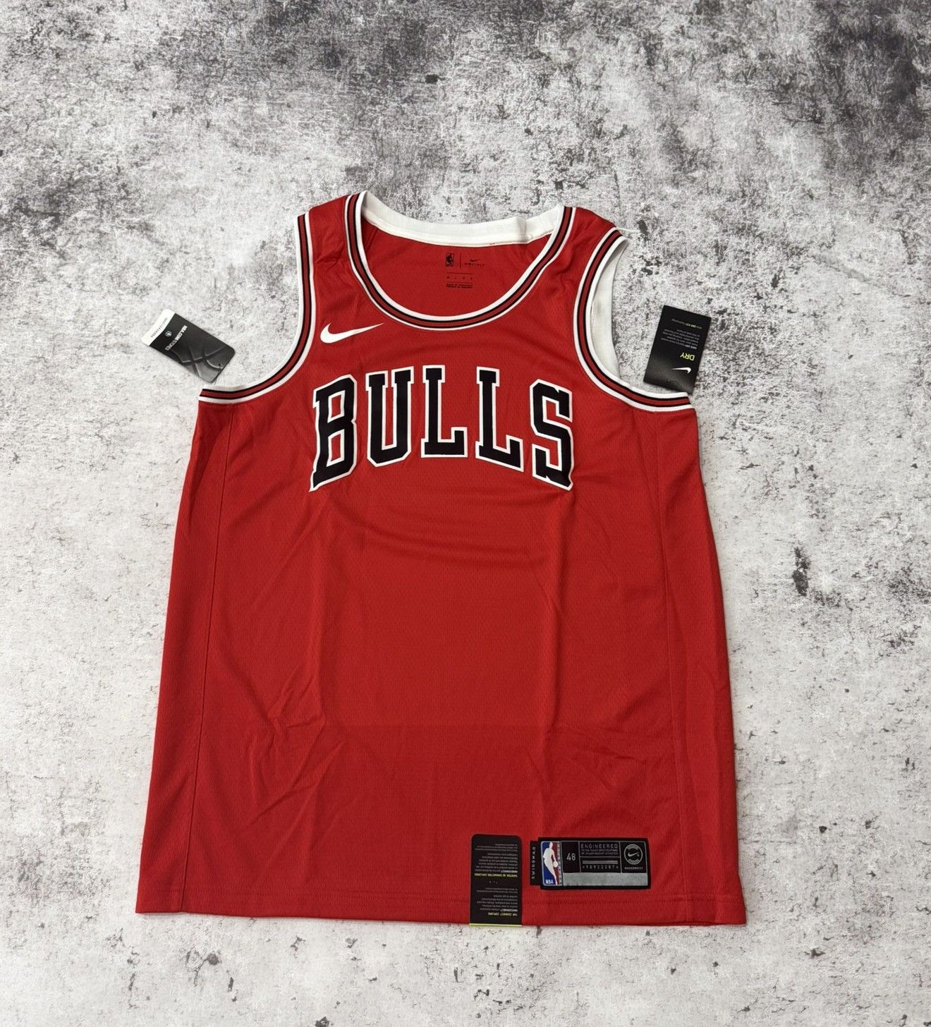 Nike Chicago Bulls Authentic NIKE SWINGMAN JERSEY BLANK L Size US L / EU 52-54 / 3 - 1 Thumbnail