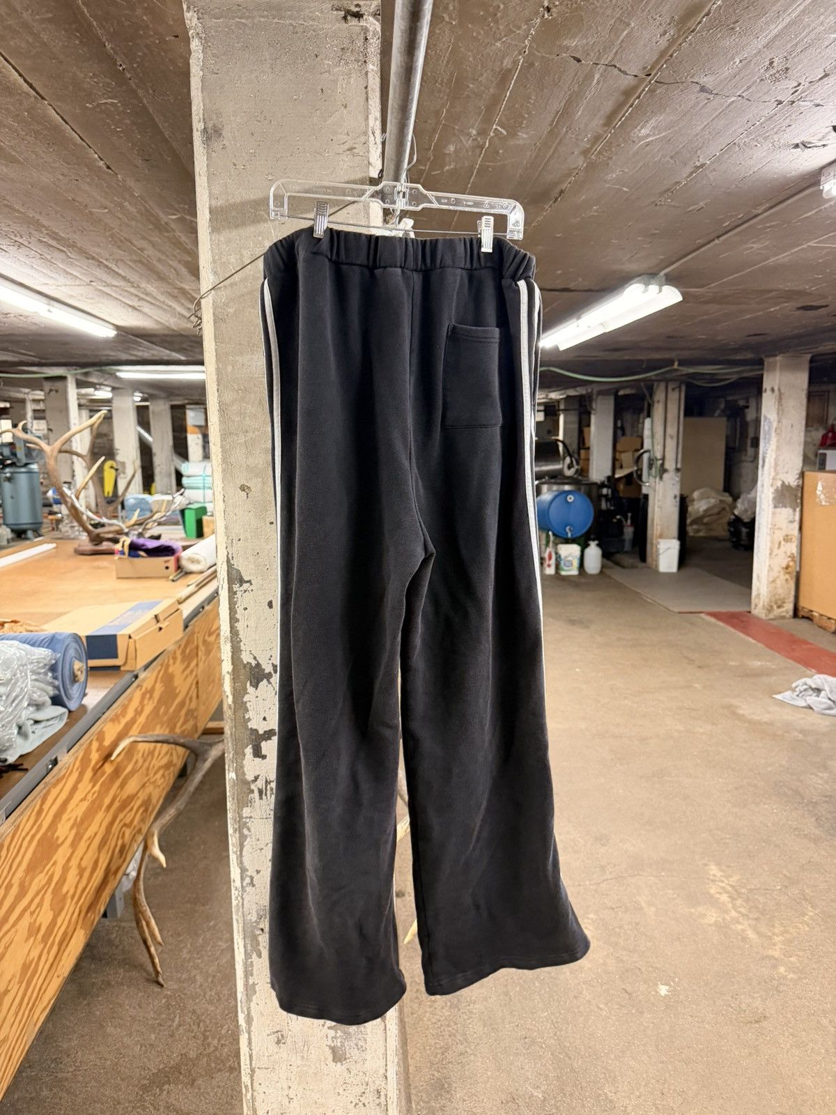 Other Peaceinwar “Skull” Sweats Size US 34 / EU 50 - 2 Thumbnail