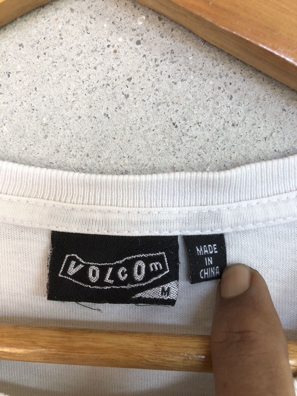 Vintage × Volcom Vintage Y2K Volcom Australia Graphic Nice Colourway Tee Size US L / EU 52-54 / 3 - 10 Thumbnail