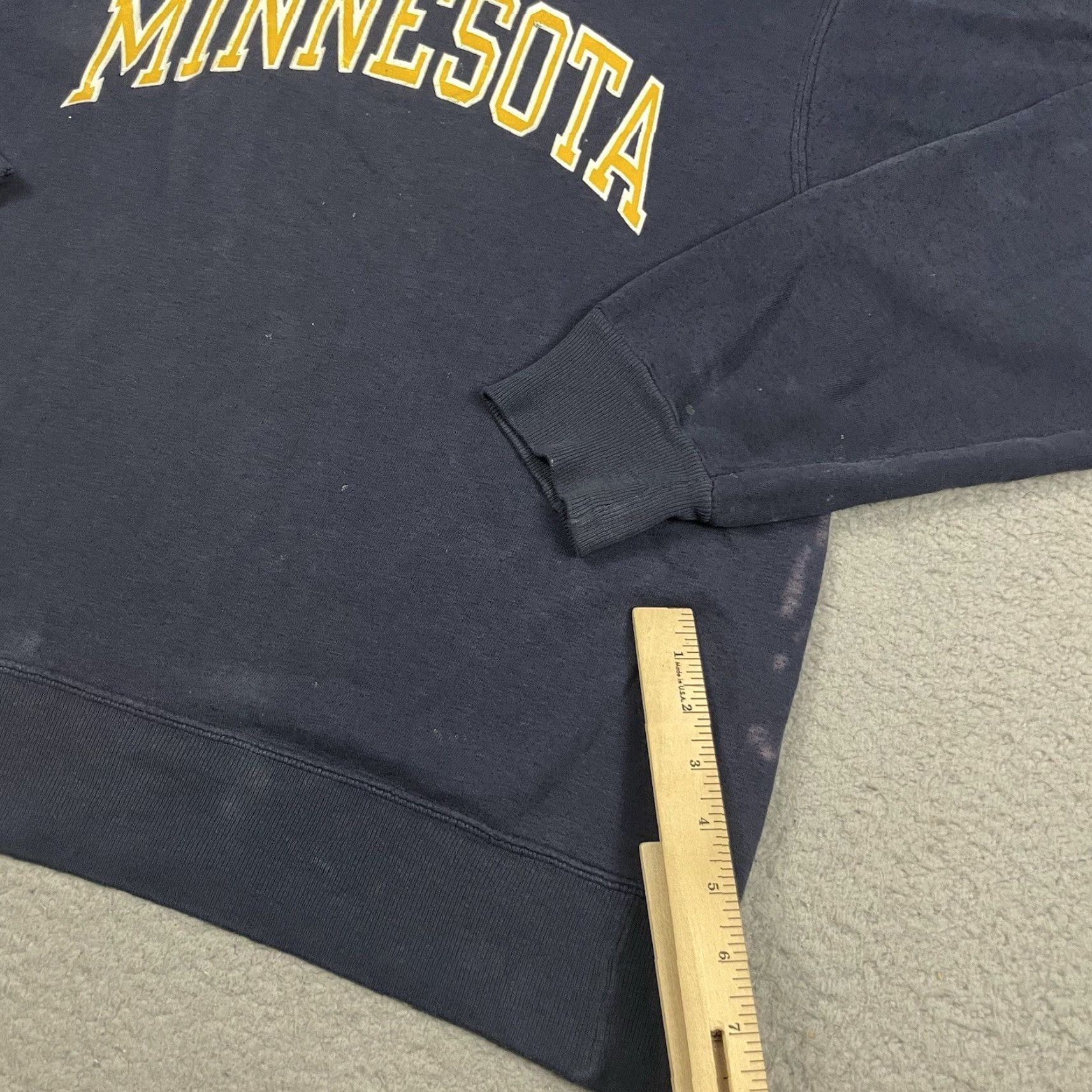 Champion VINTAGE Champion Minnesota Gophers Sweatshirt Shirt Adult L Blue 80s Rare Vtg L Mens Sweatshirt 80s Art/Graphic Print Size US L / EU 52-54 / 3 - 7 Thumbnail