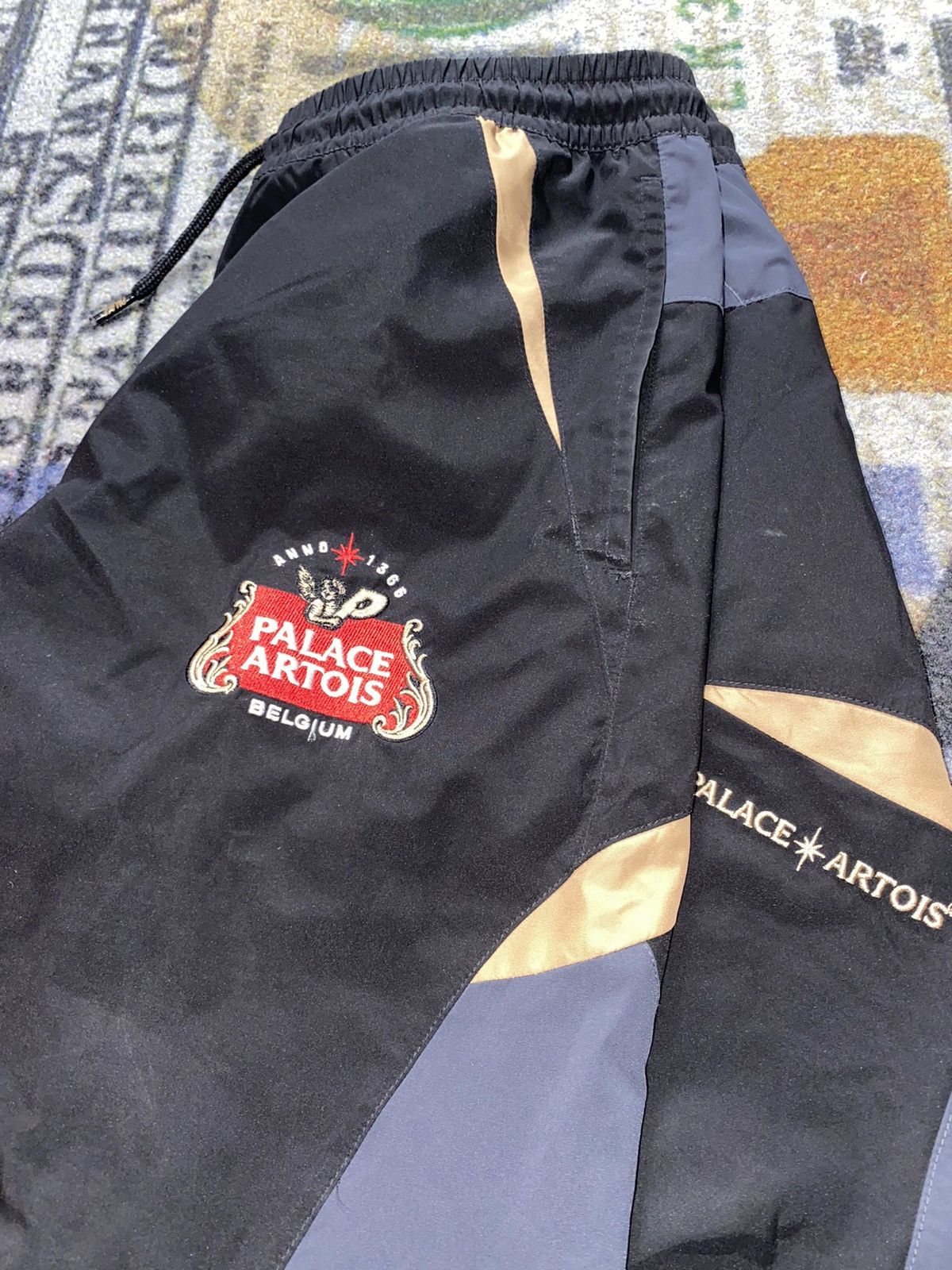 Palace Palace x Stella Artois Court Short Black Size US 30 / EU 46 - 2 Thumbnail