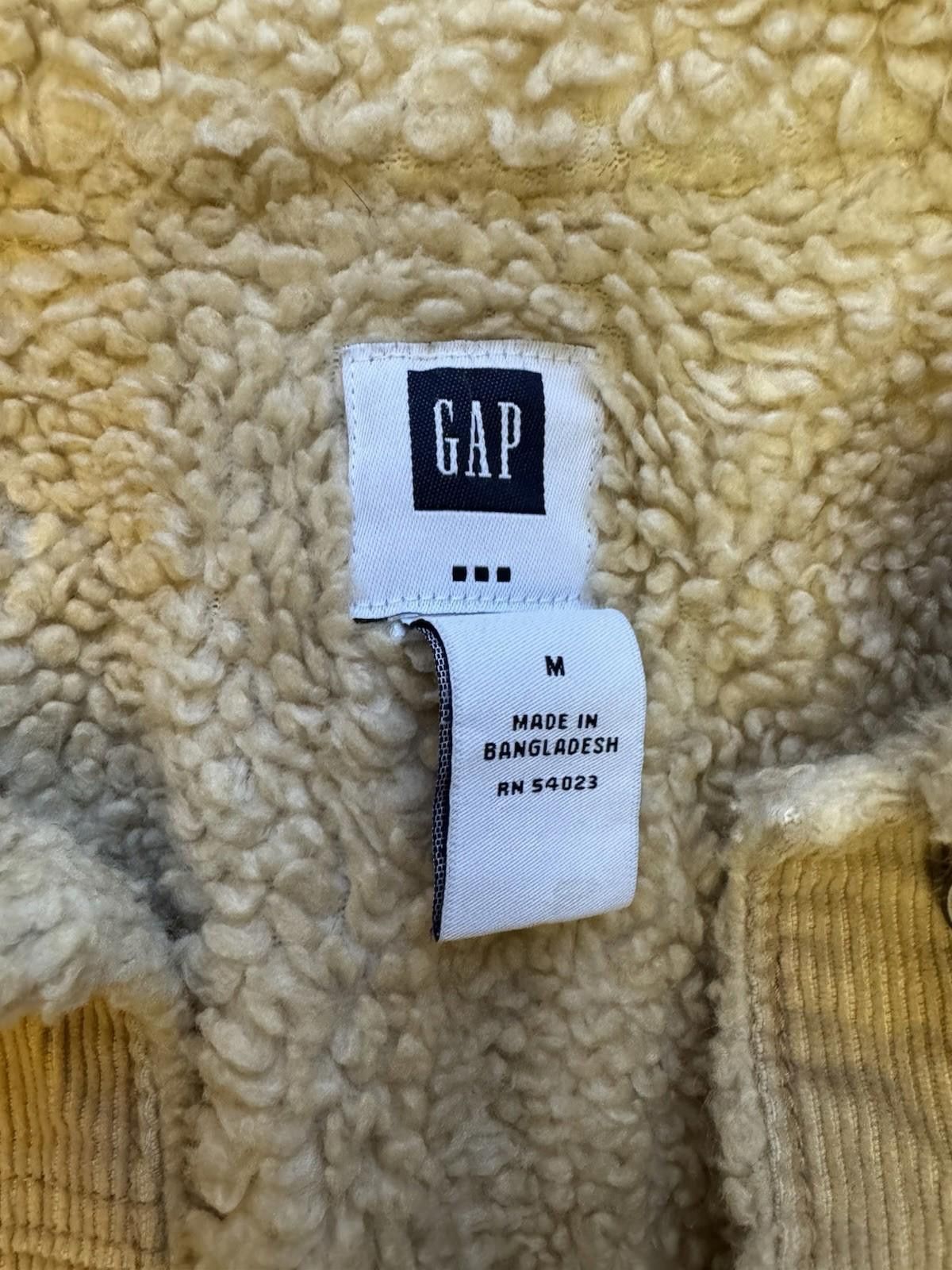Gap Women’s M Y2K Gap Corduroy Tan Fur Lined Button Up Jacket Size M / US 6-8 / IT 42-44 - 5 Thumbnail