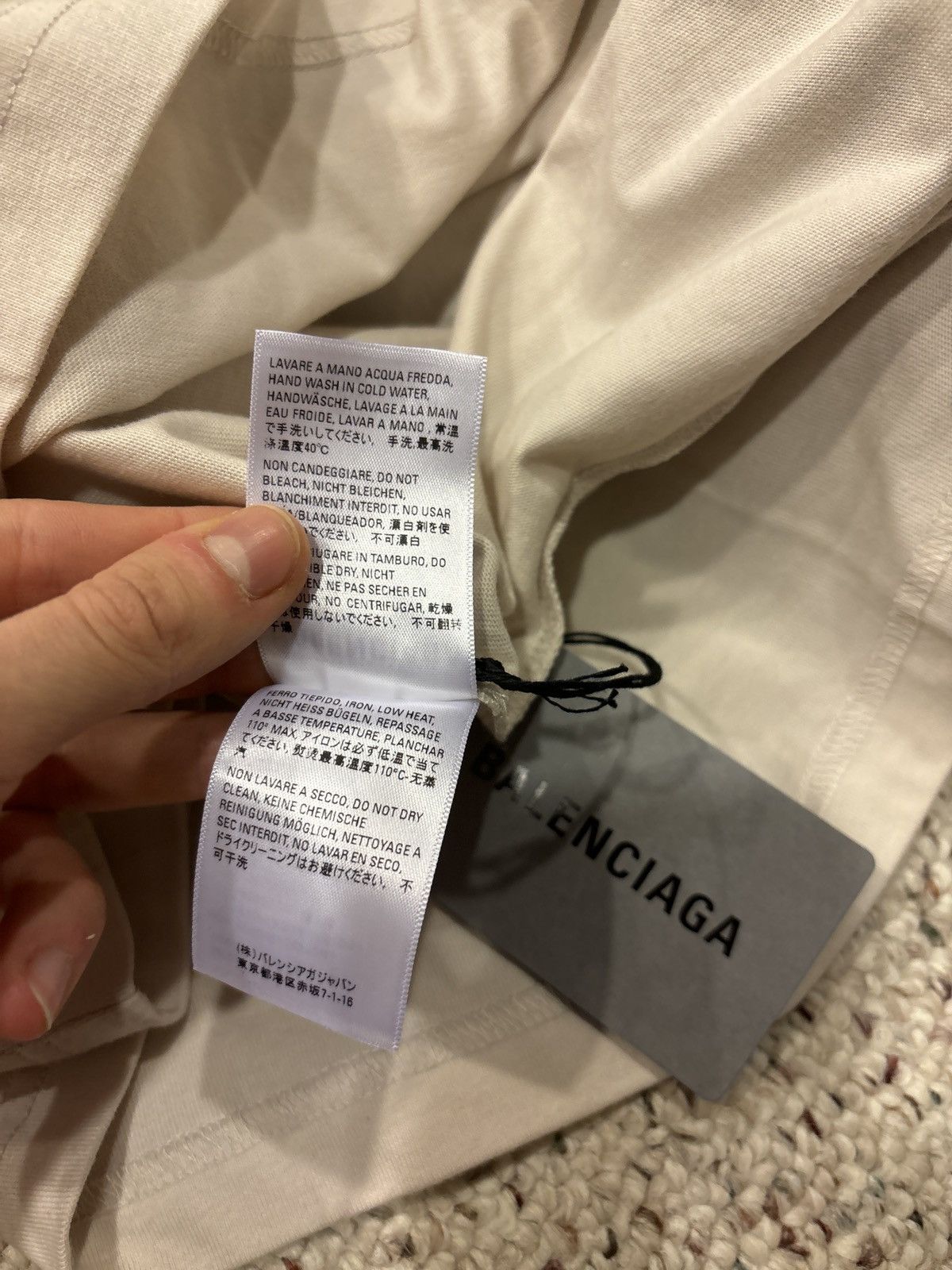 Balenciaga Balenciaga Cream/Blue Spellout Logo Tee Size US M / EU 48-50 / 2 - 7 Thumbnail