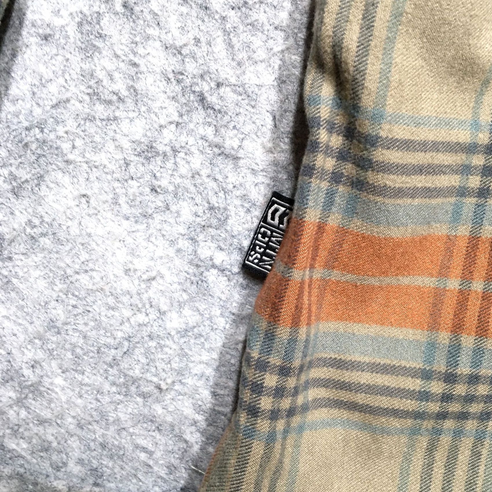 Vintage MTN OPS Shirt Mens XL Tan/Orange Plaid Flannel Button Up Stretch Outdoor Hunting Size US XL / EU 56 / 4 - 3 Thumbnail