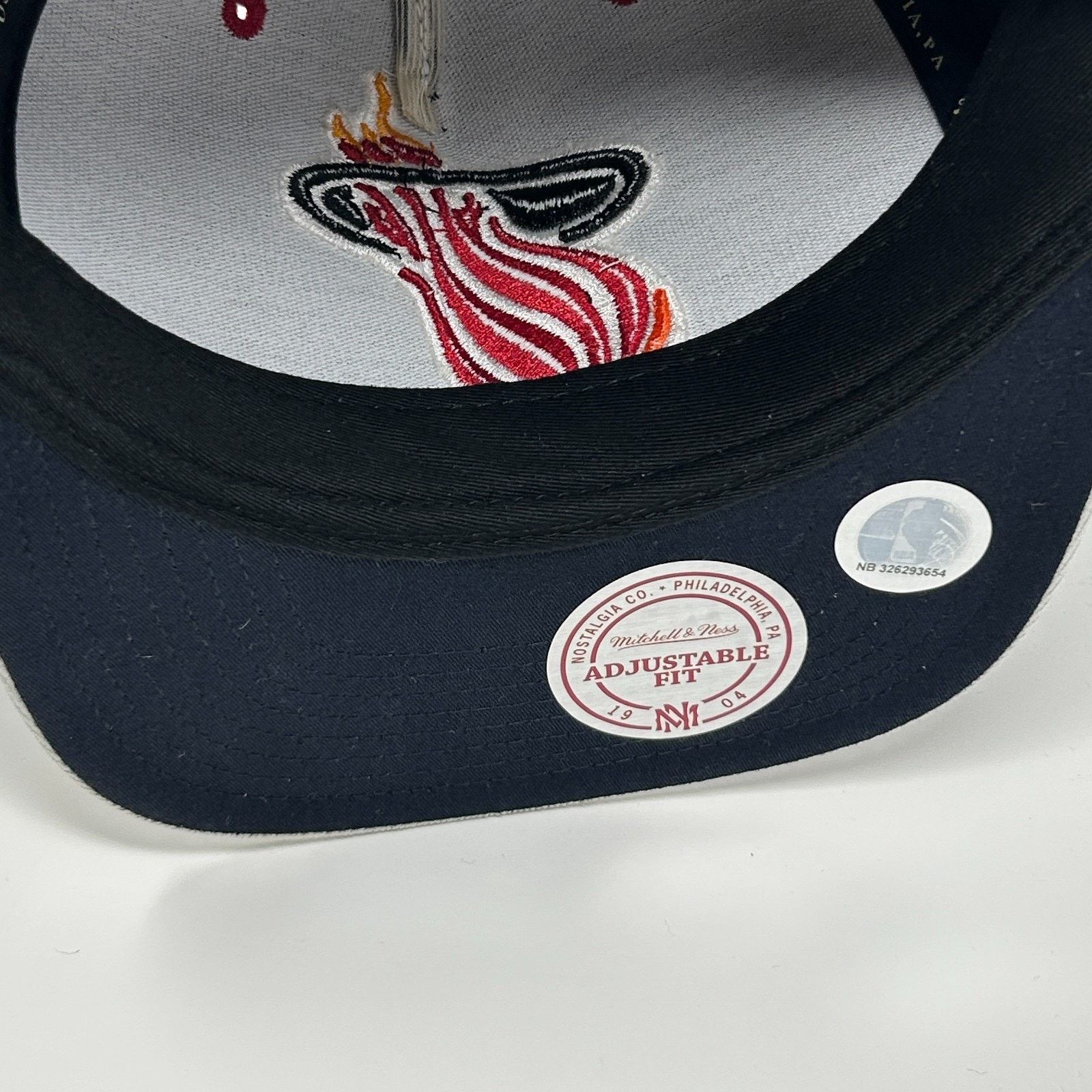 Mitchell & Ness Miami Heat Hat Baseball Cap Mitchell & Ness Size ONE SIZE - 5 Thumbnail
