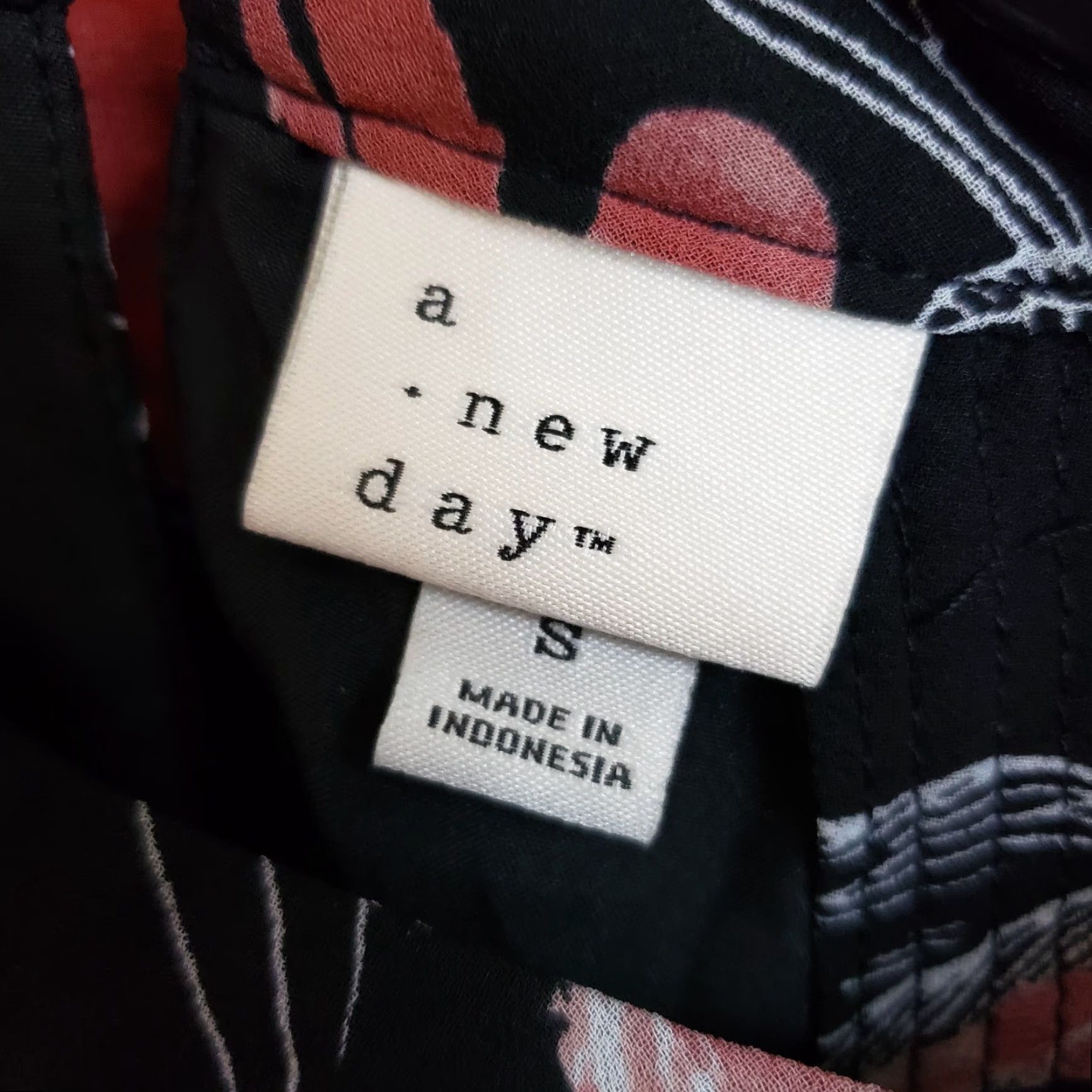 Vintage A New Day Womens Top Blouse Sleeveless Halter Floral Size Small Black Pink Garden 90s Mens Women Size S / US 4 / IT 40 - 6 Thumbnail