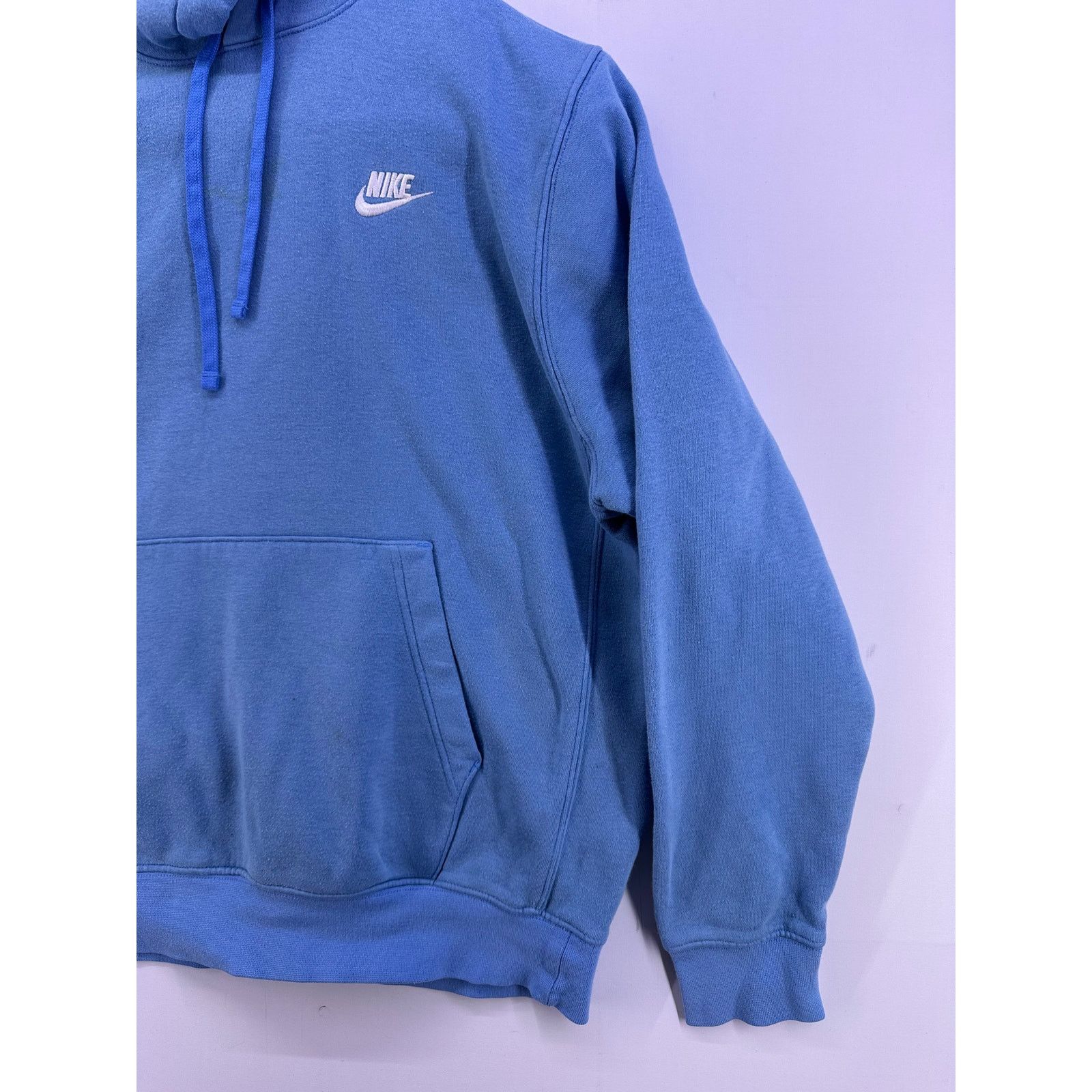 Nike Vintage Nike Light Blue Hoodie Size Medium Size US M / EU 48-50 / 2 - 4 Thumbnail