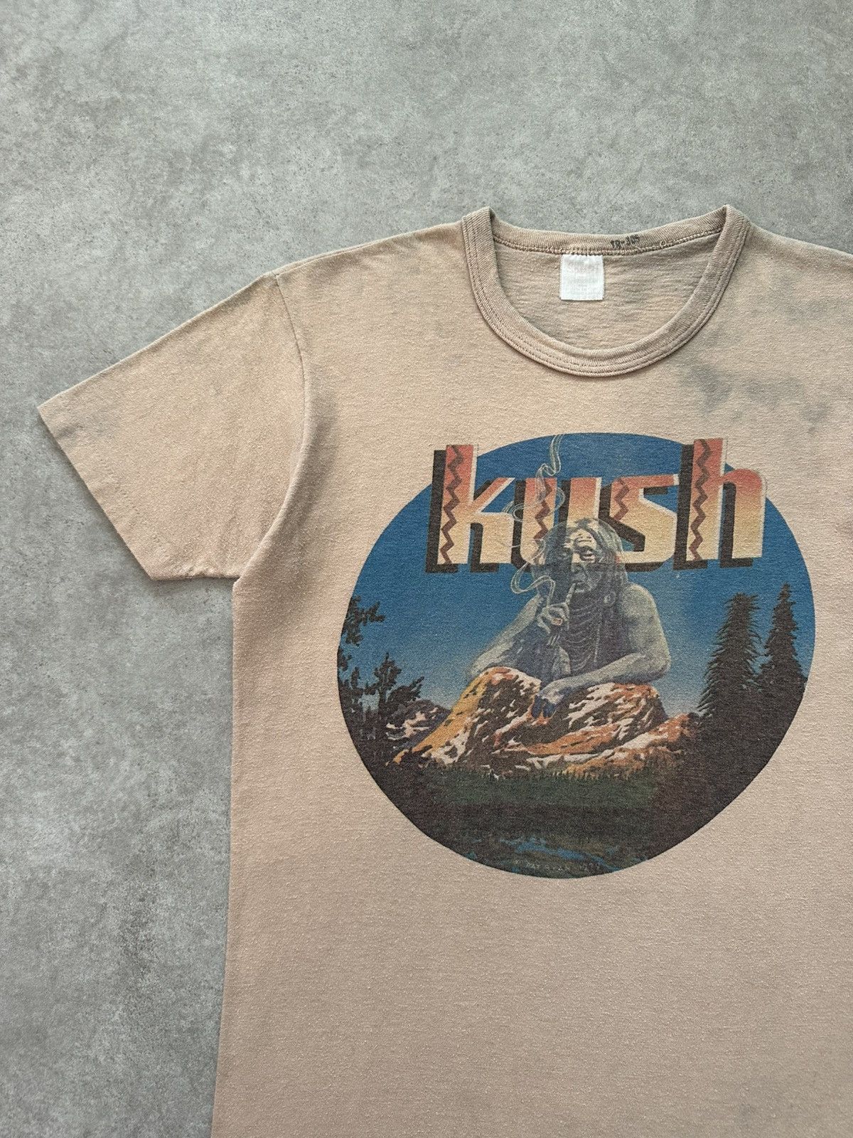 Vintage Vintage Weed Tee Kush Native Graphic 1979 Rare Unique Size US M / EU 48-50 / 2 - 12 Thumbnail