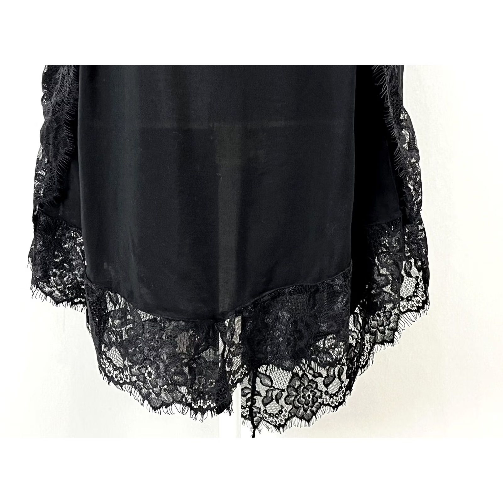 Free People Free People Intimately Yours Eyelash Lace Trim Dress Womens XS Black Sleeveless V-Neck Tie Bohemian Witchy Whimsigoth Festival Party/Cocktail Shirt? Size XS / US 0-2 / IT 36-38 - 6 Thumbnail